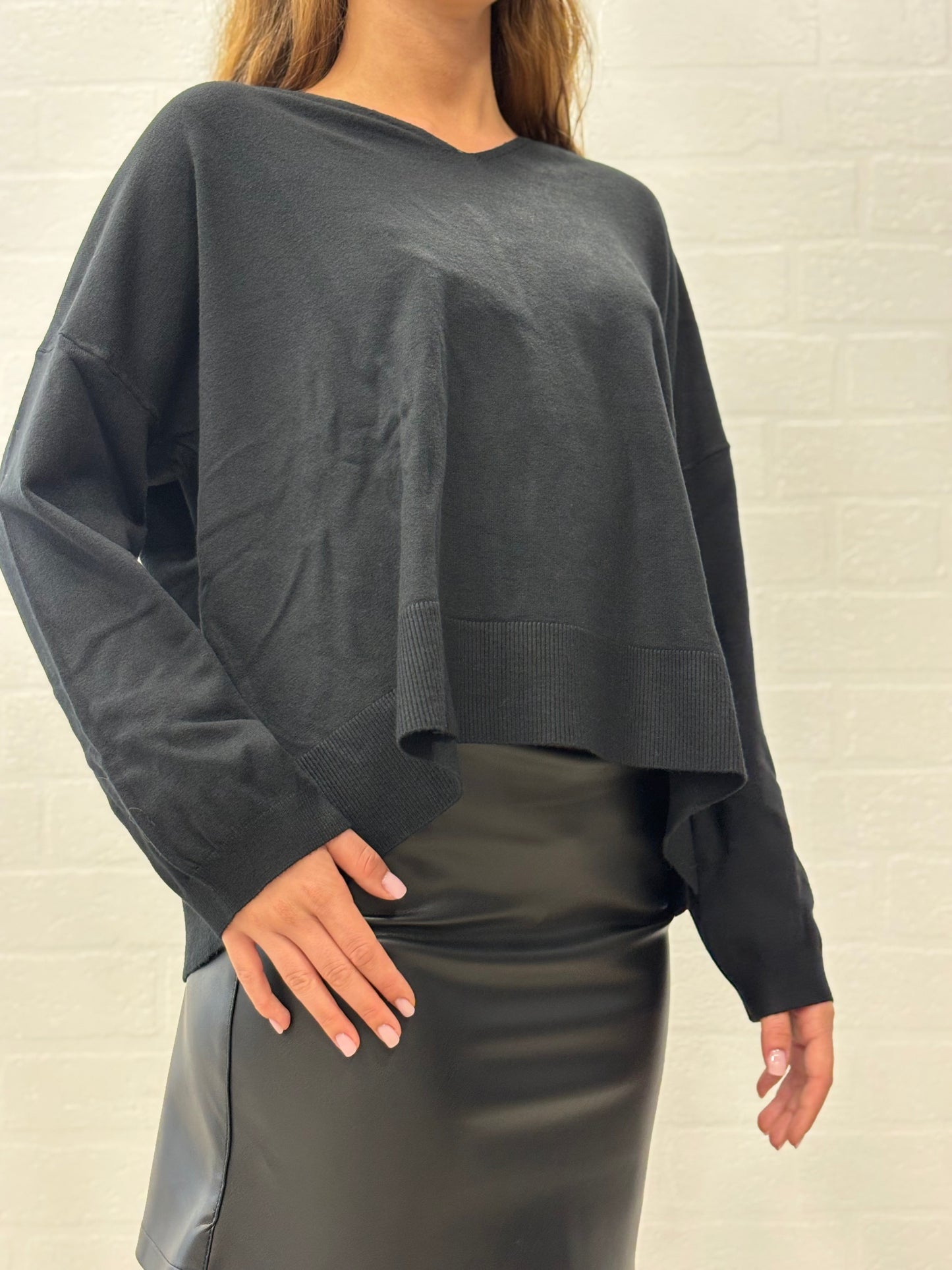 Griffai Maglia ml con collo V NERO