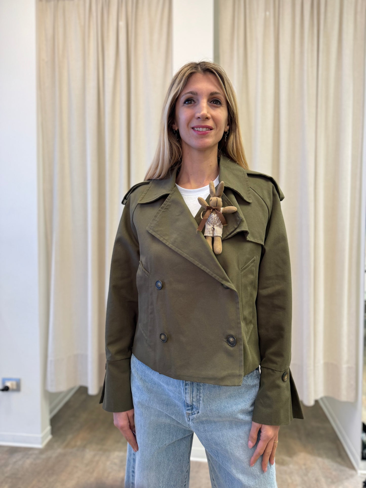 Dixie Trench doppiopetto cropped in cotone con spilla MILITARE