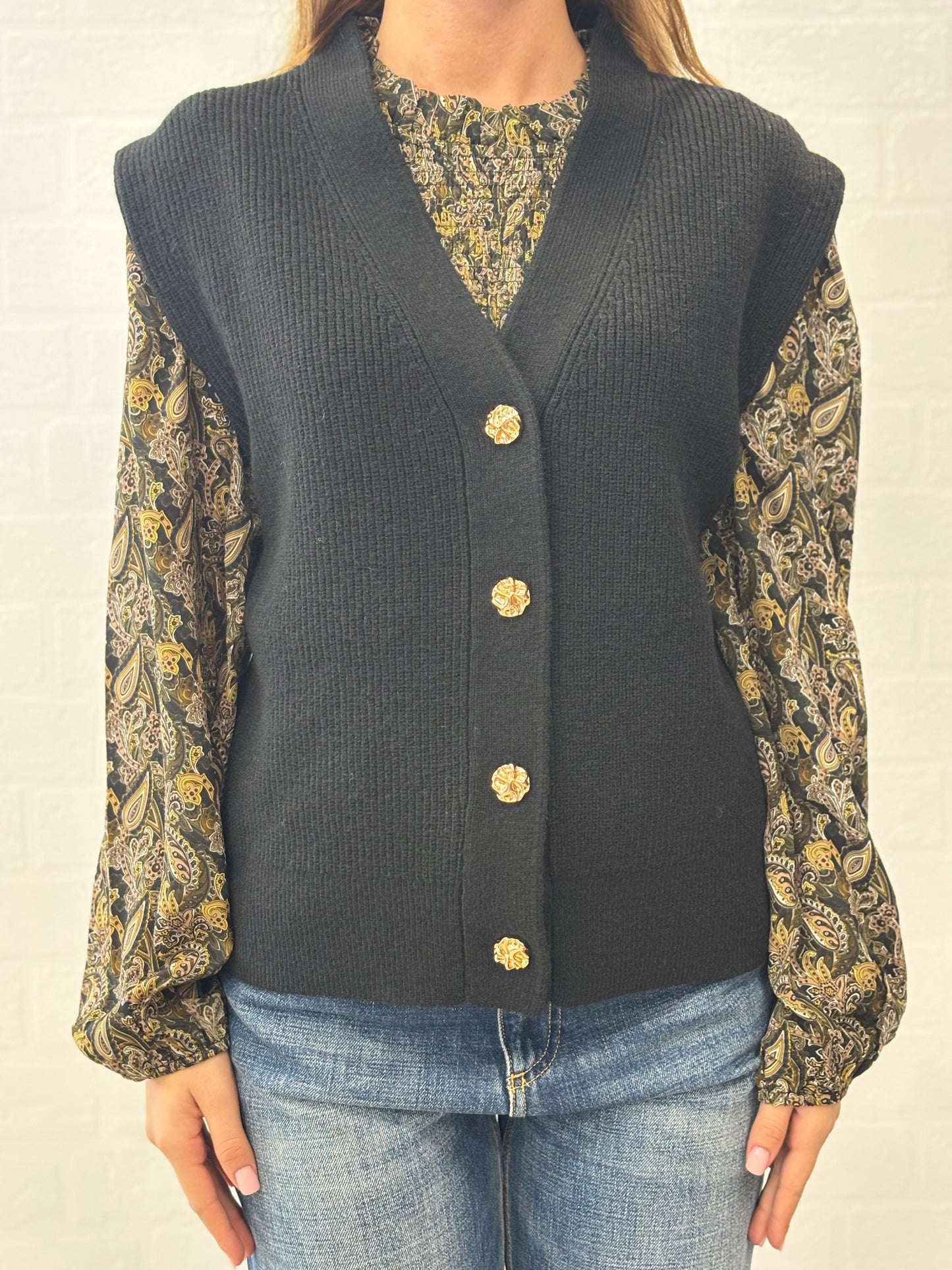 Molly Bracken Gilet in maglia collo V NERO