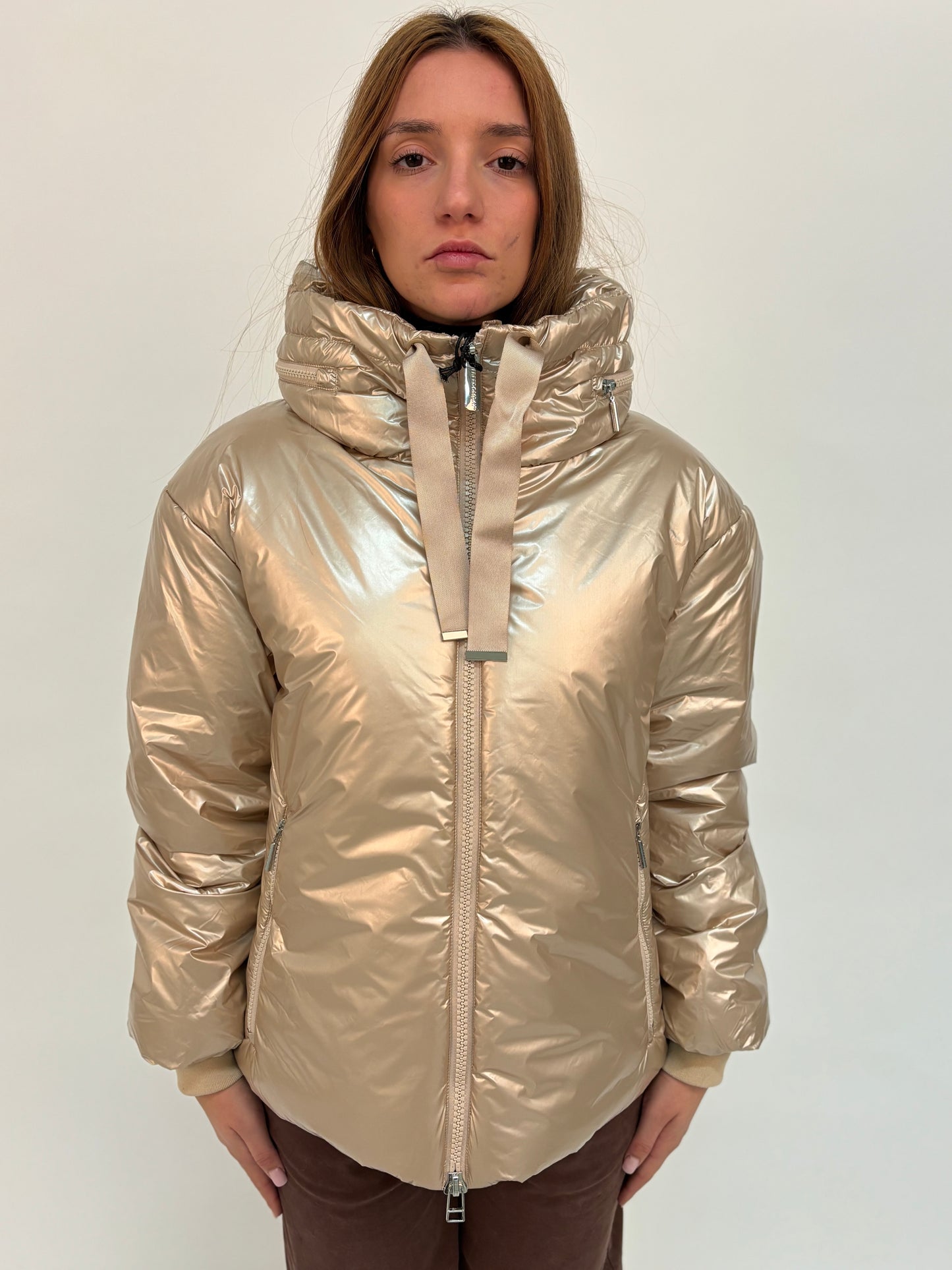 FREEDOMDAY piumino corto ecodown con cappuccio ORO