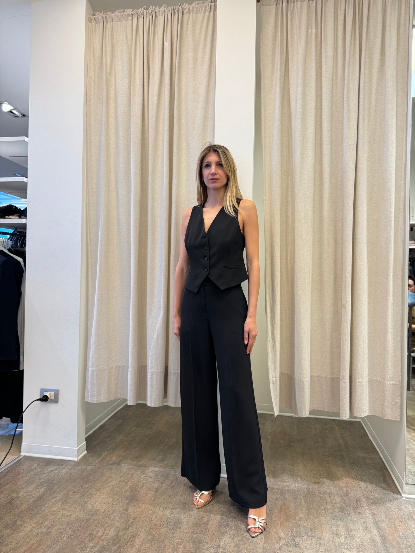 Tensione In gilet+pantalone palazzo NERO