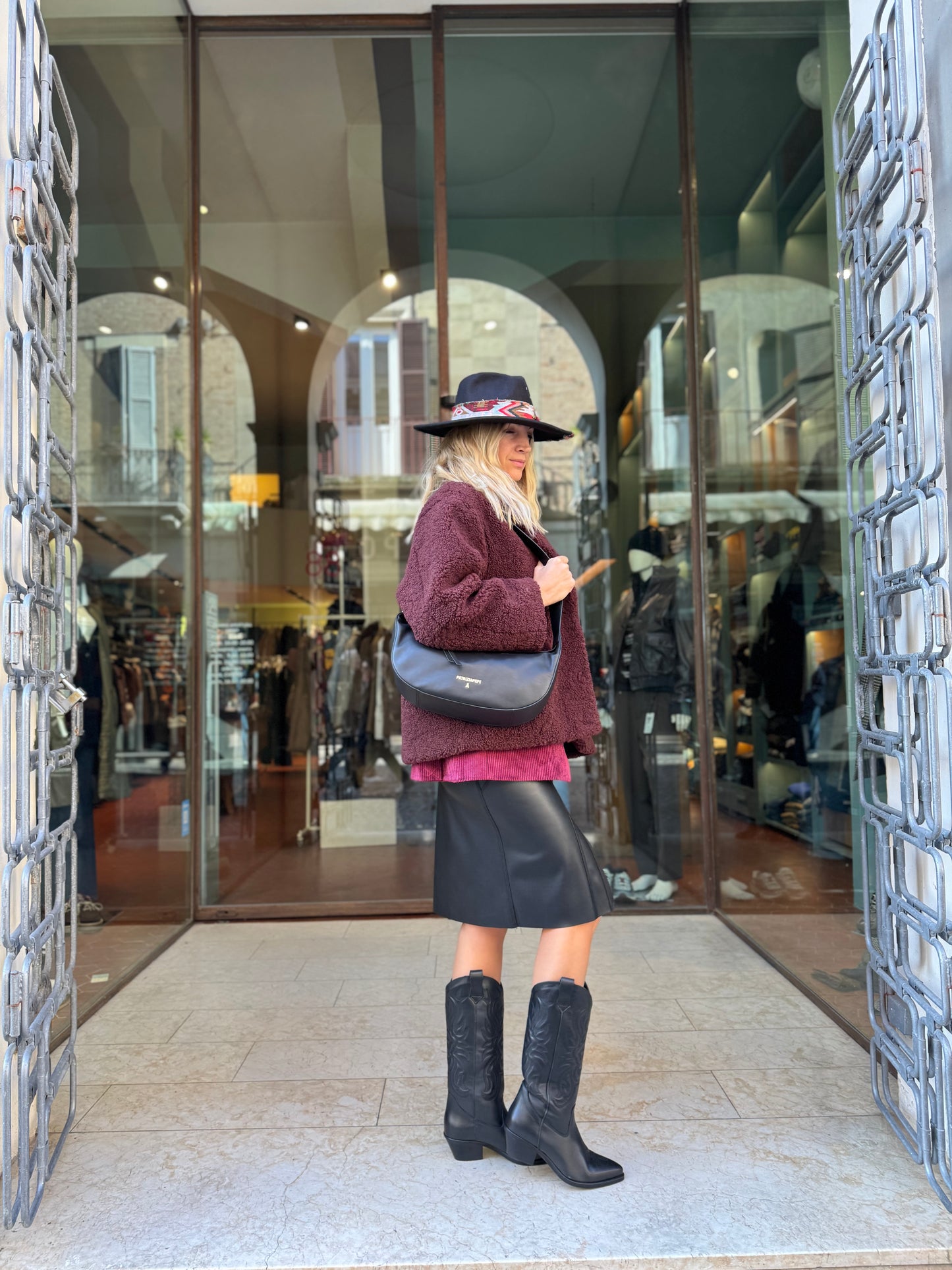 Mercì Gonna ecopelle con zip NERO