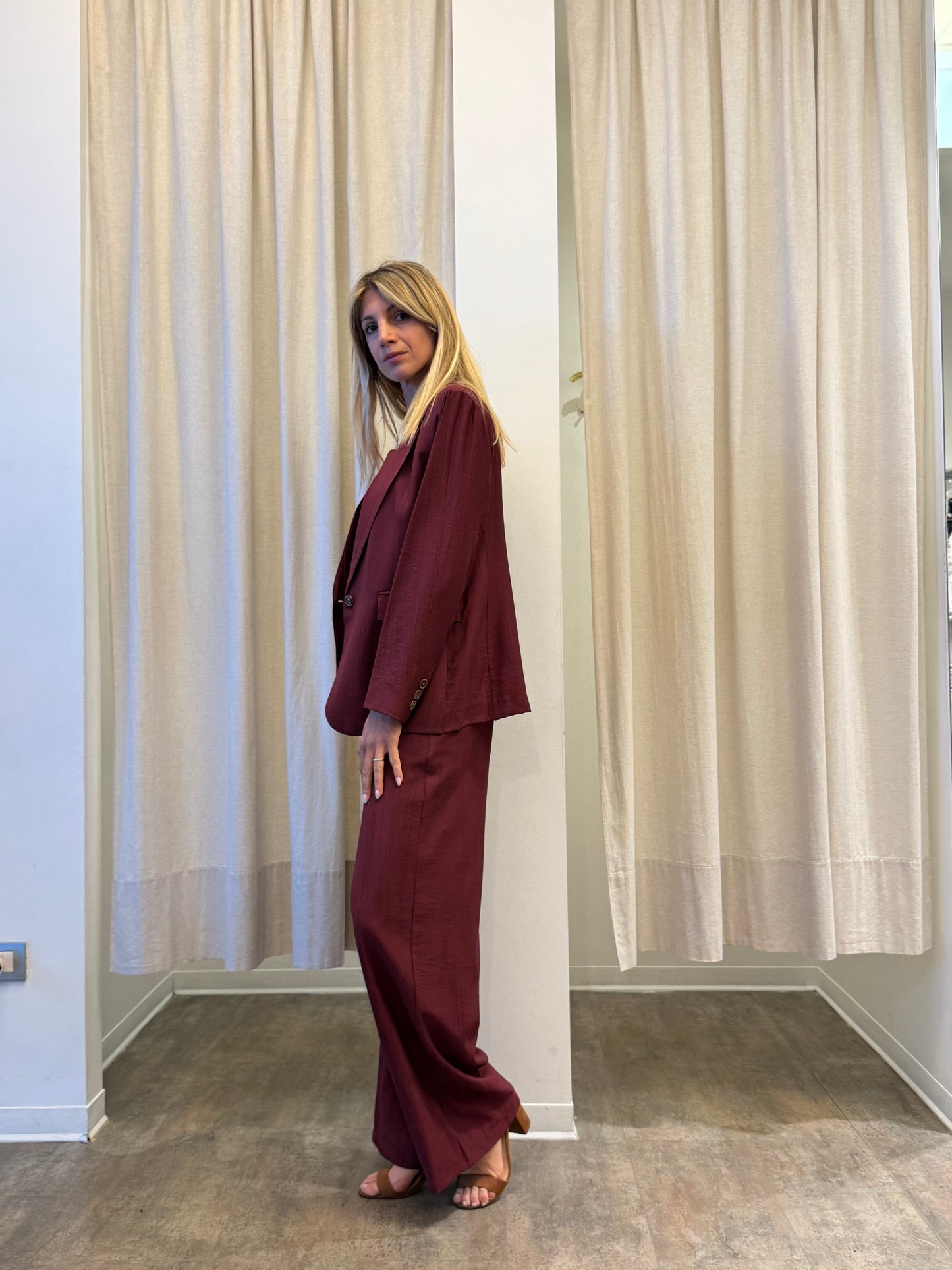 Tensione completo con pantalone BORDEAUX