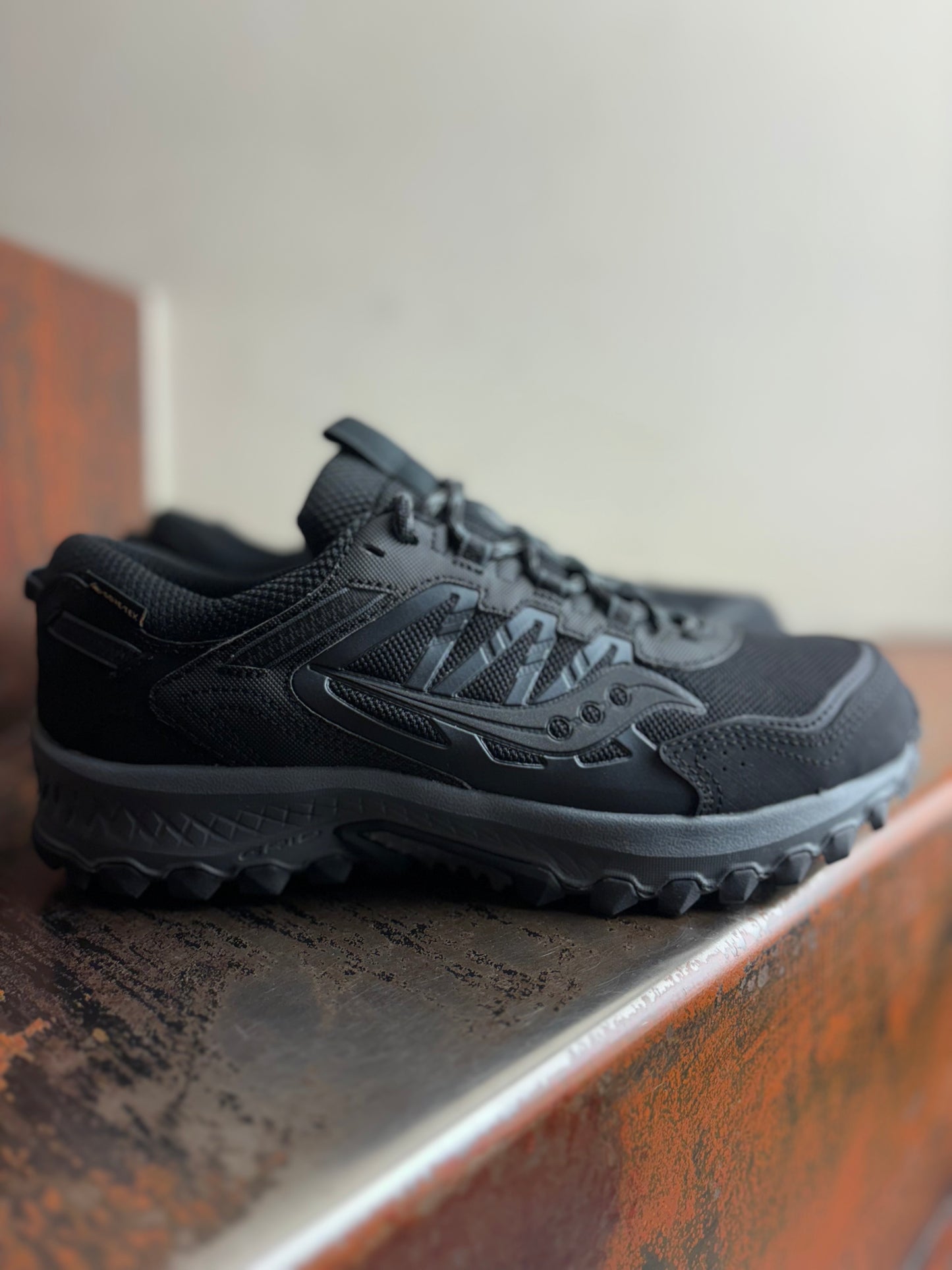 Saucony Grid Peak Goretex 100% impermeabile