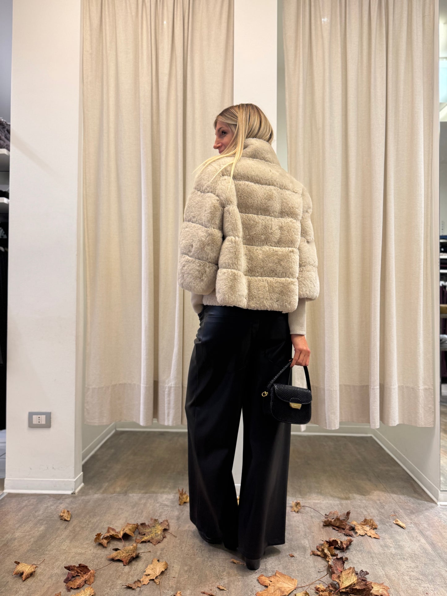 Tensione In pantalone palazzo in ecopelle NERO