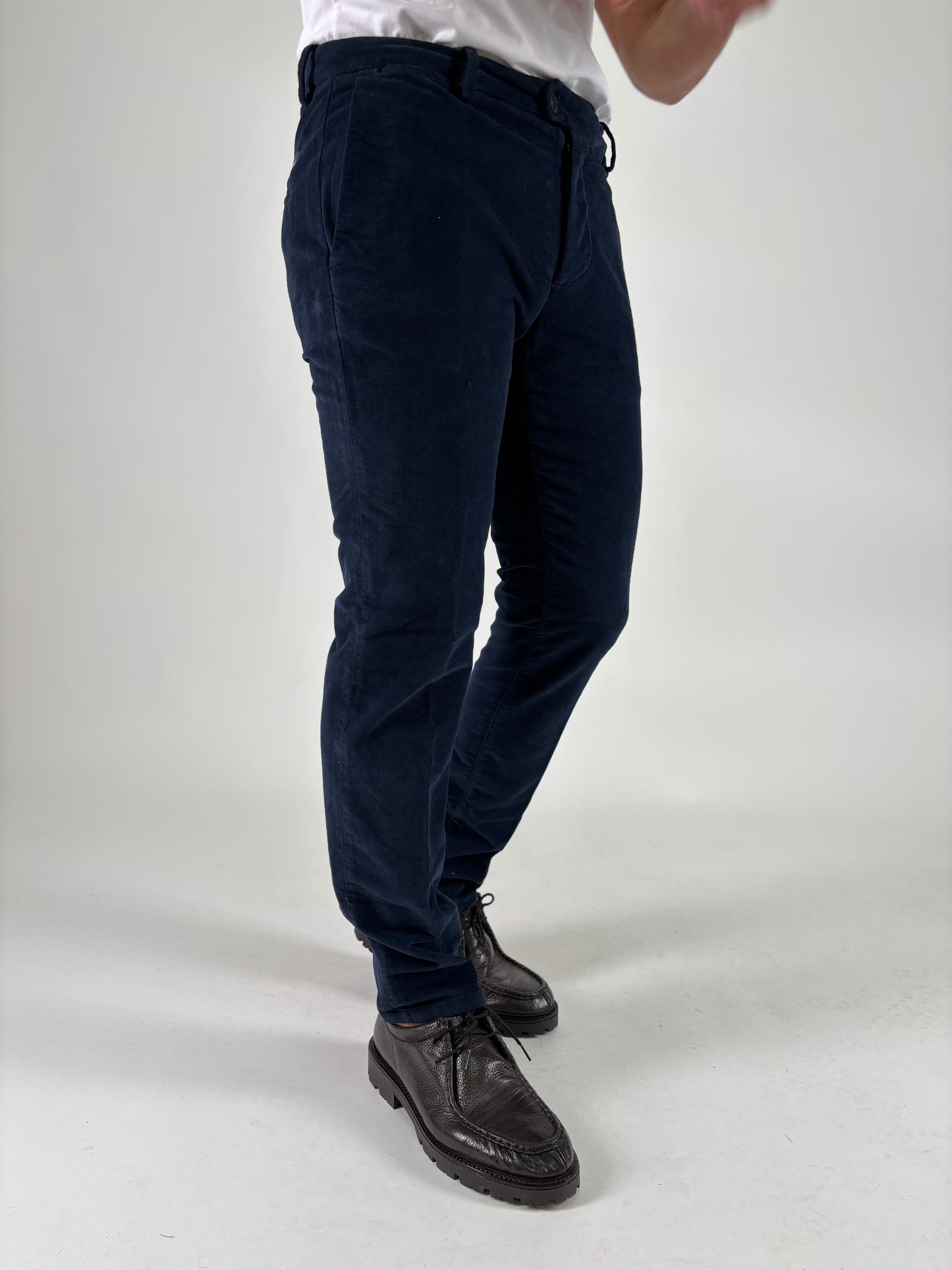 Teleria Zed Pantalone slim in velluto diagonalino BLU