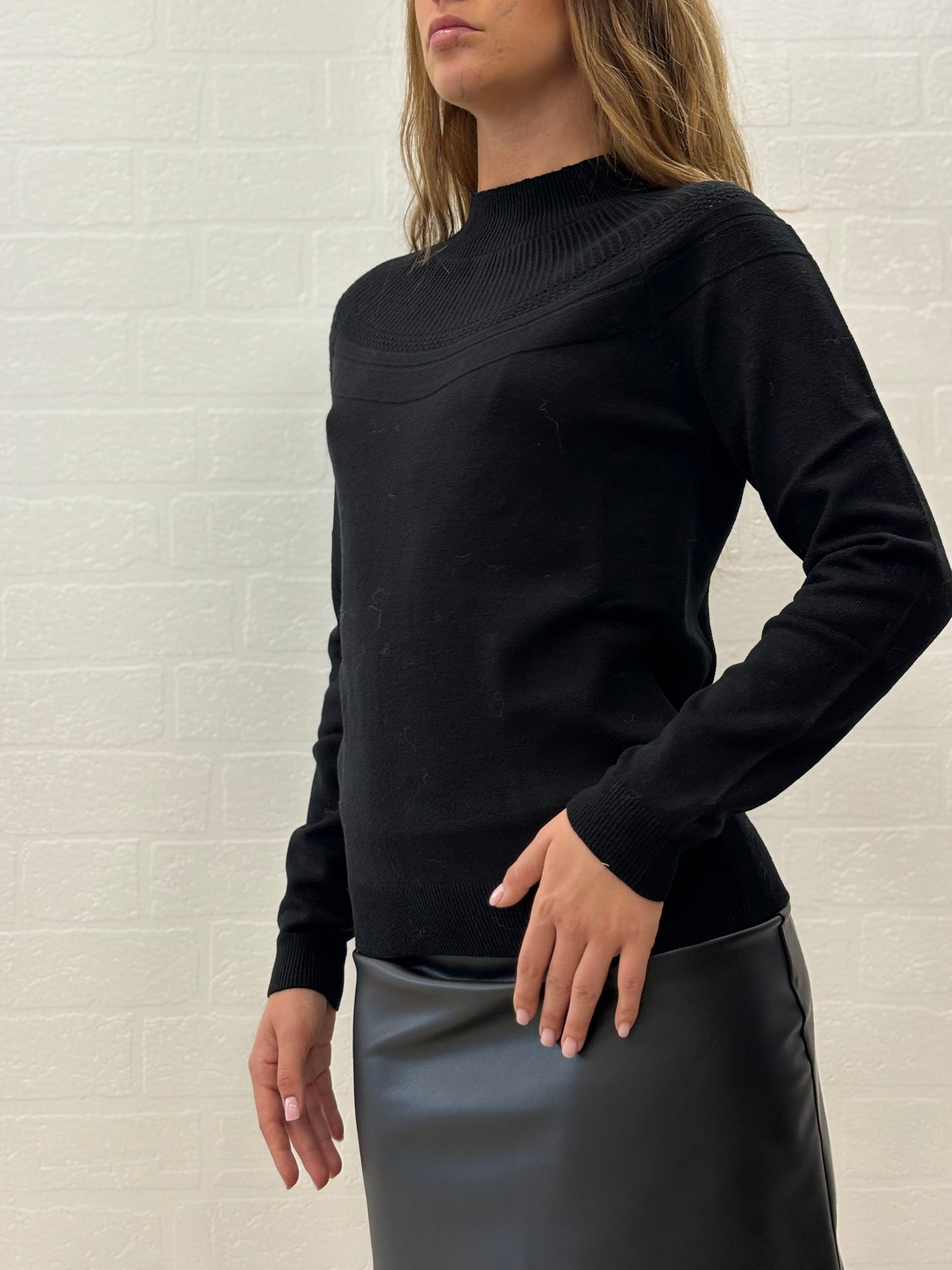 Kocca Maglia lana girocollo operato NERO