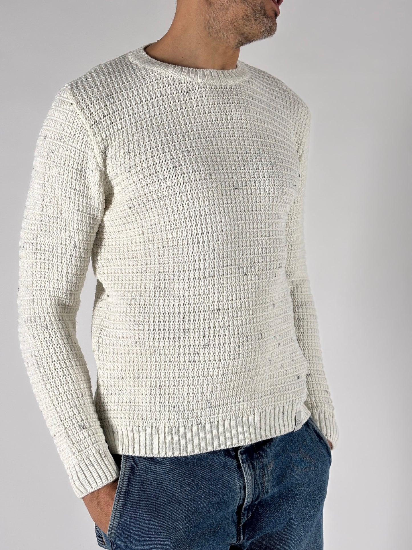 BL11 Maglia girocollo tratto botton PANNA