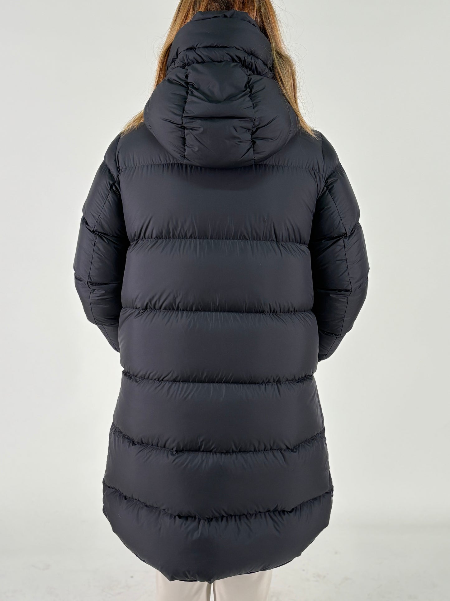 BOMBOOGIE piumino lungo con filze e cappuccio NERO