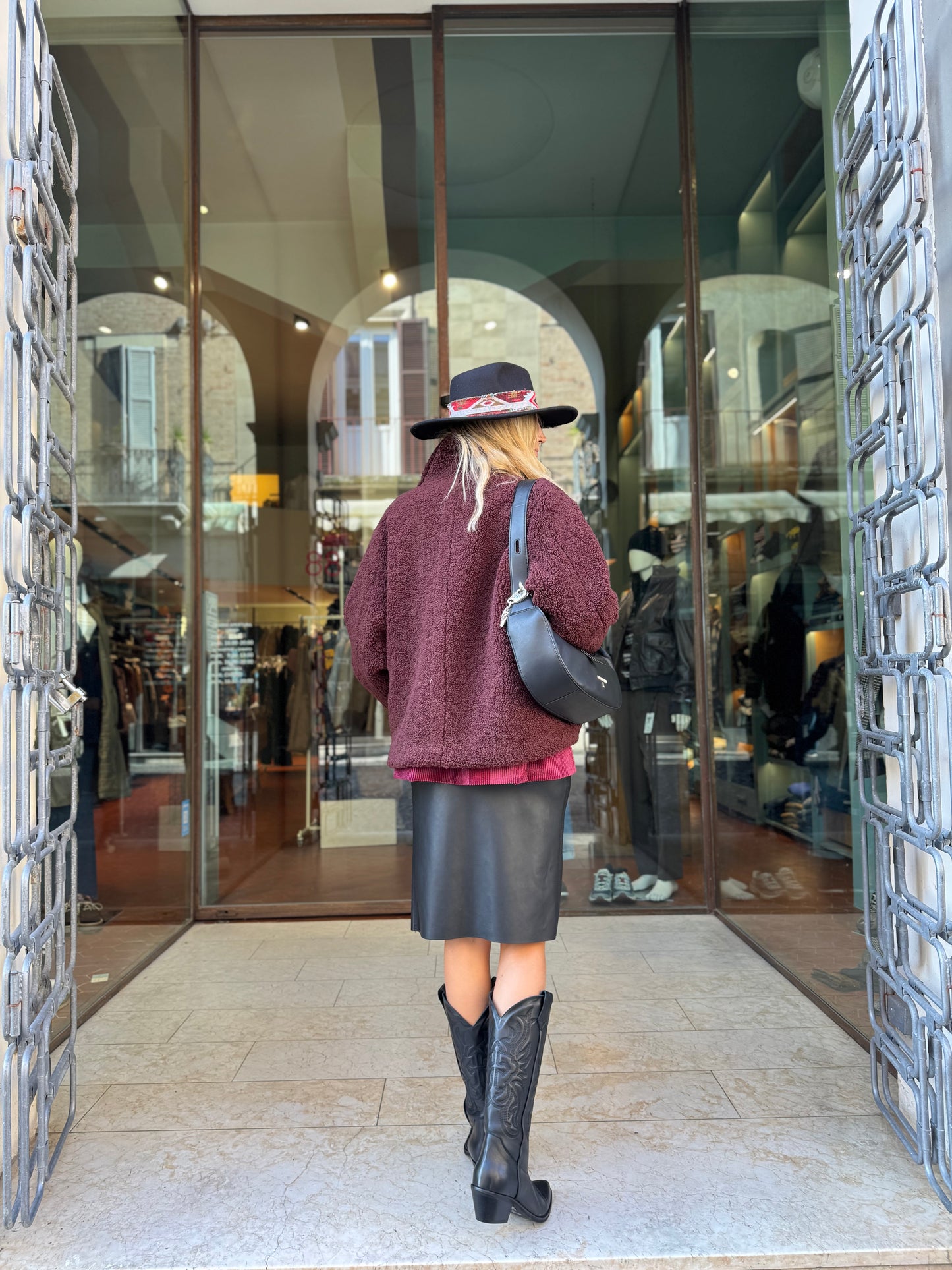 Mercì Gonna ecopelle con zip NERO