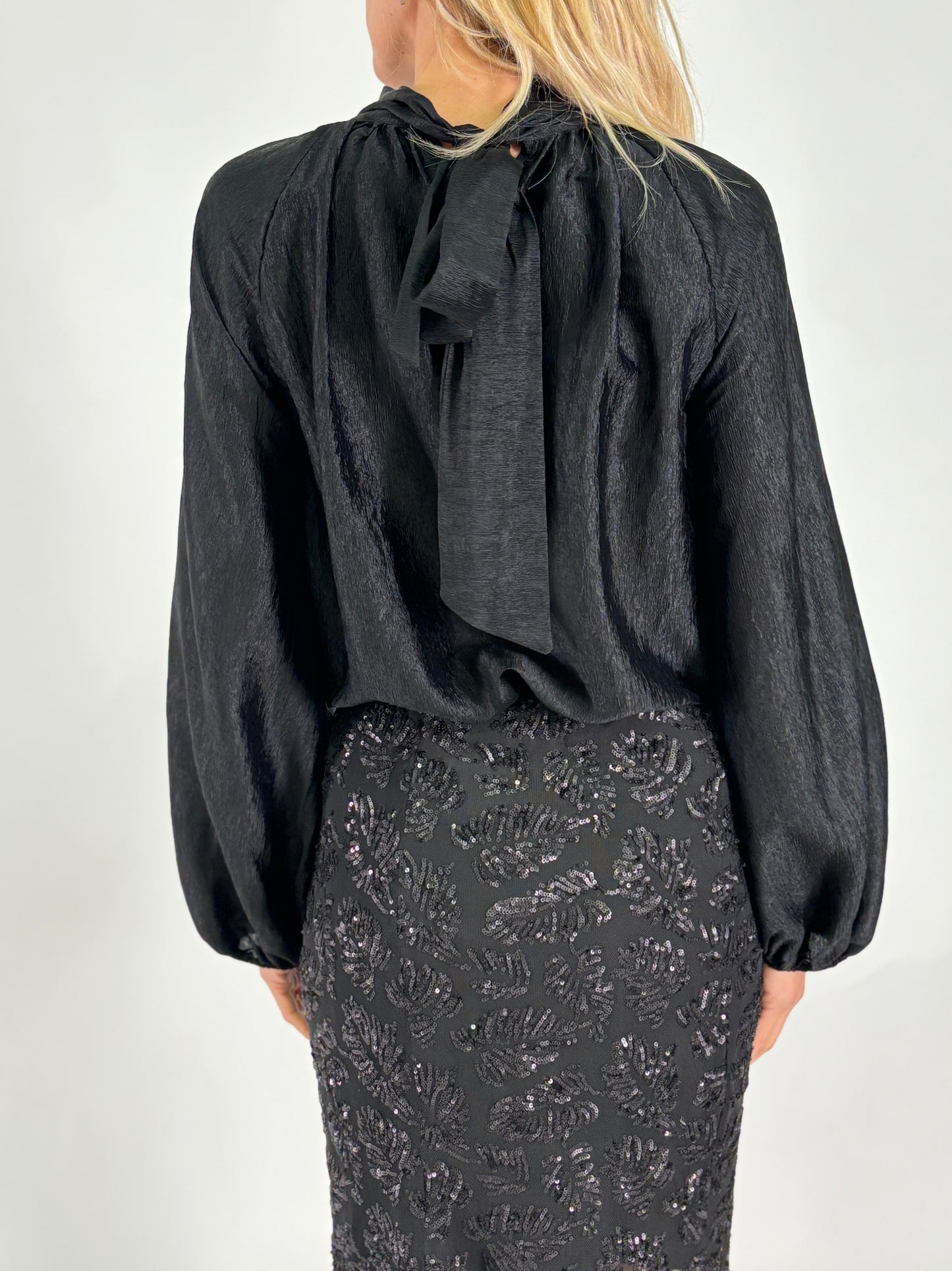 Tensione In Blusa ml fiocco dietro NERO