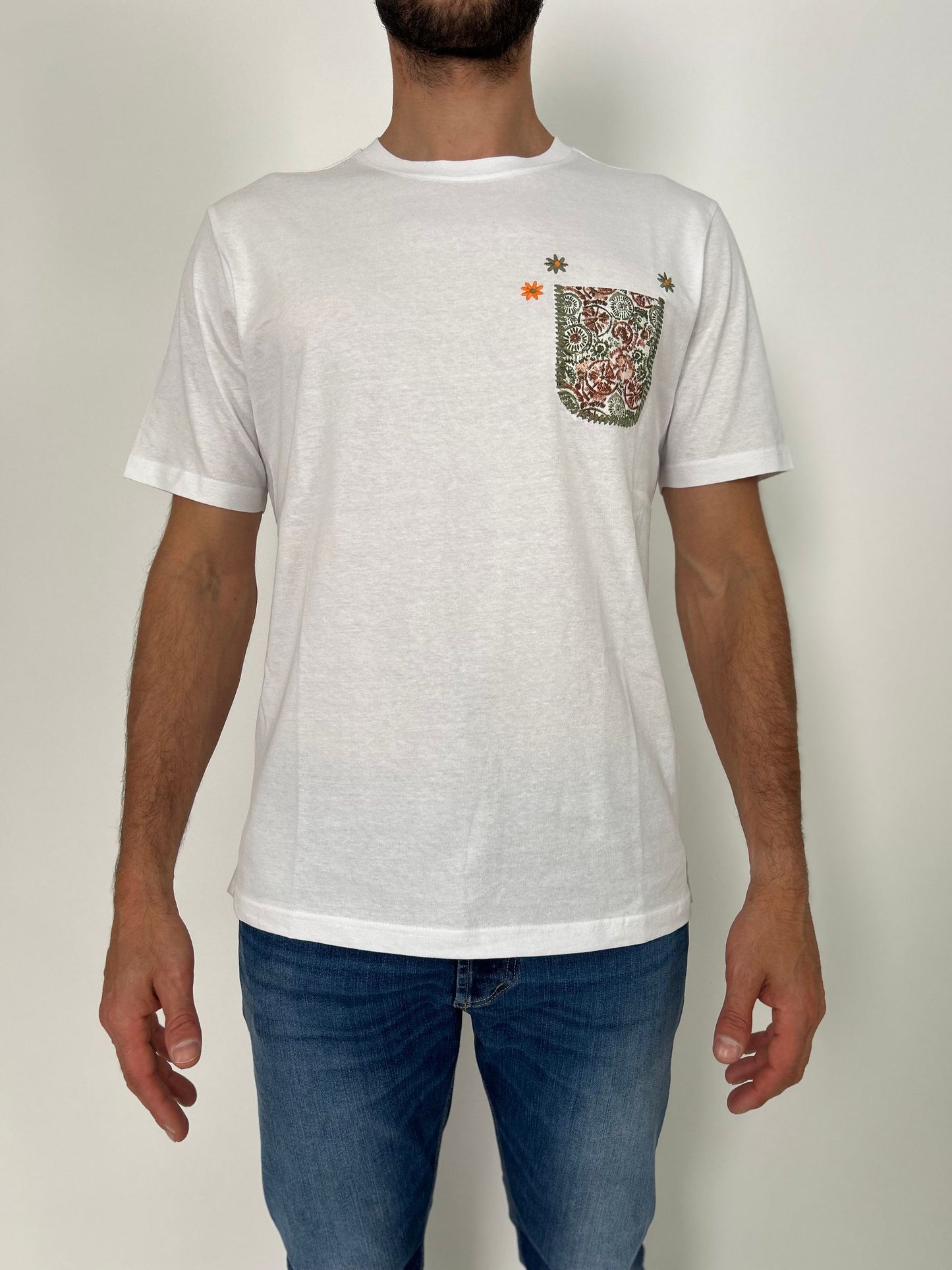 T-shirt mm con taschino fantasia