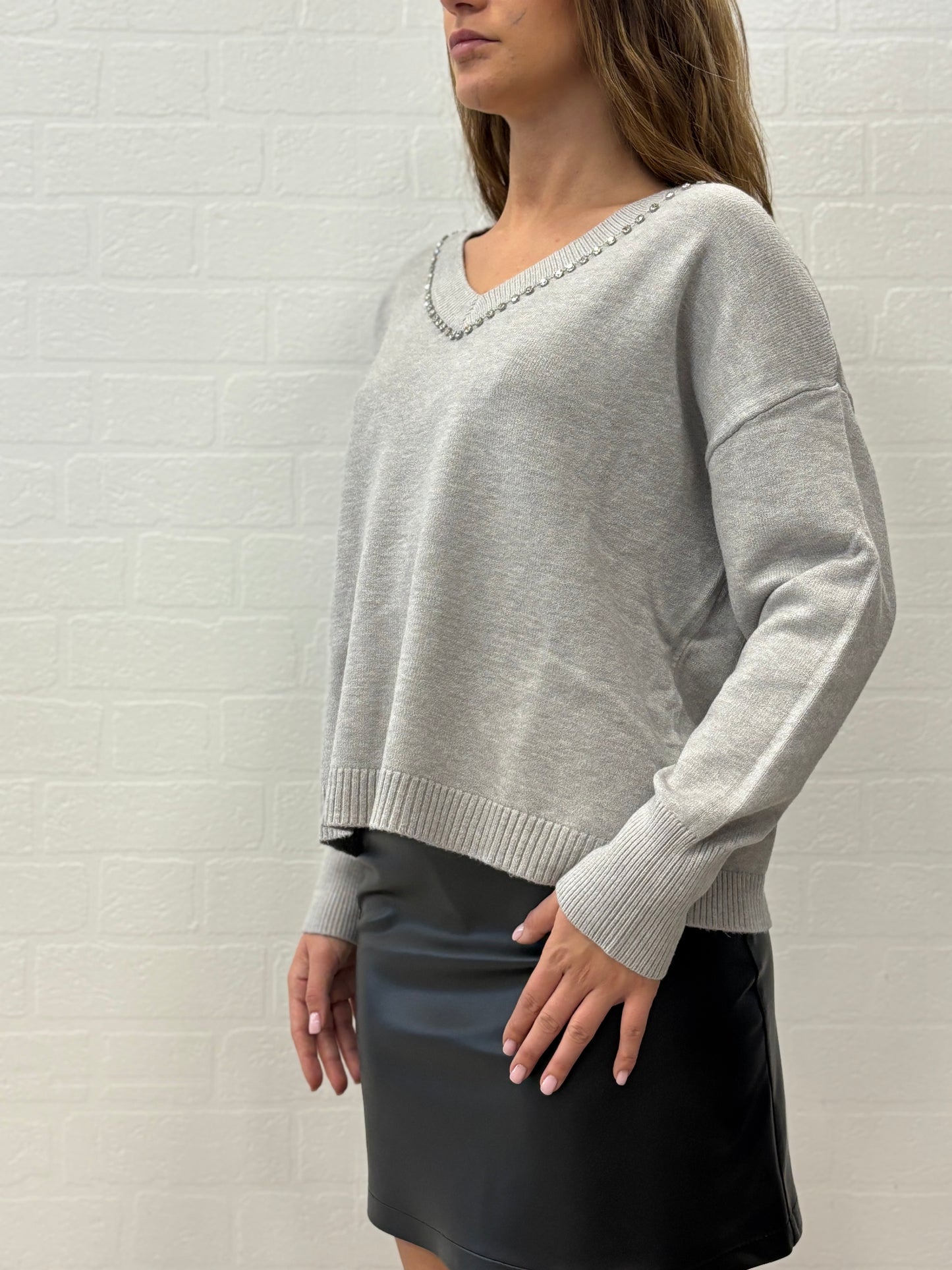 Griffai Maglia over con paillettes argento collo V PERLA