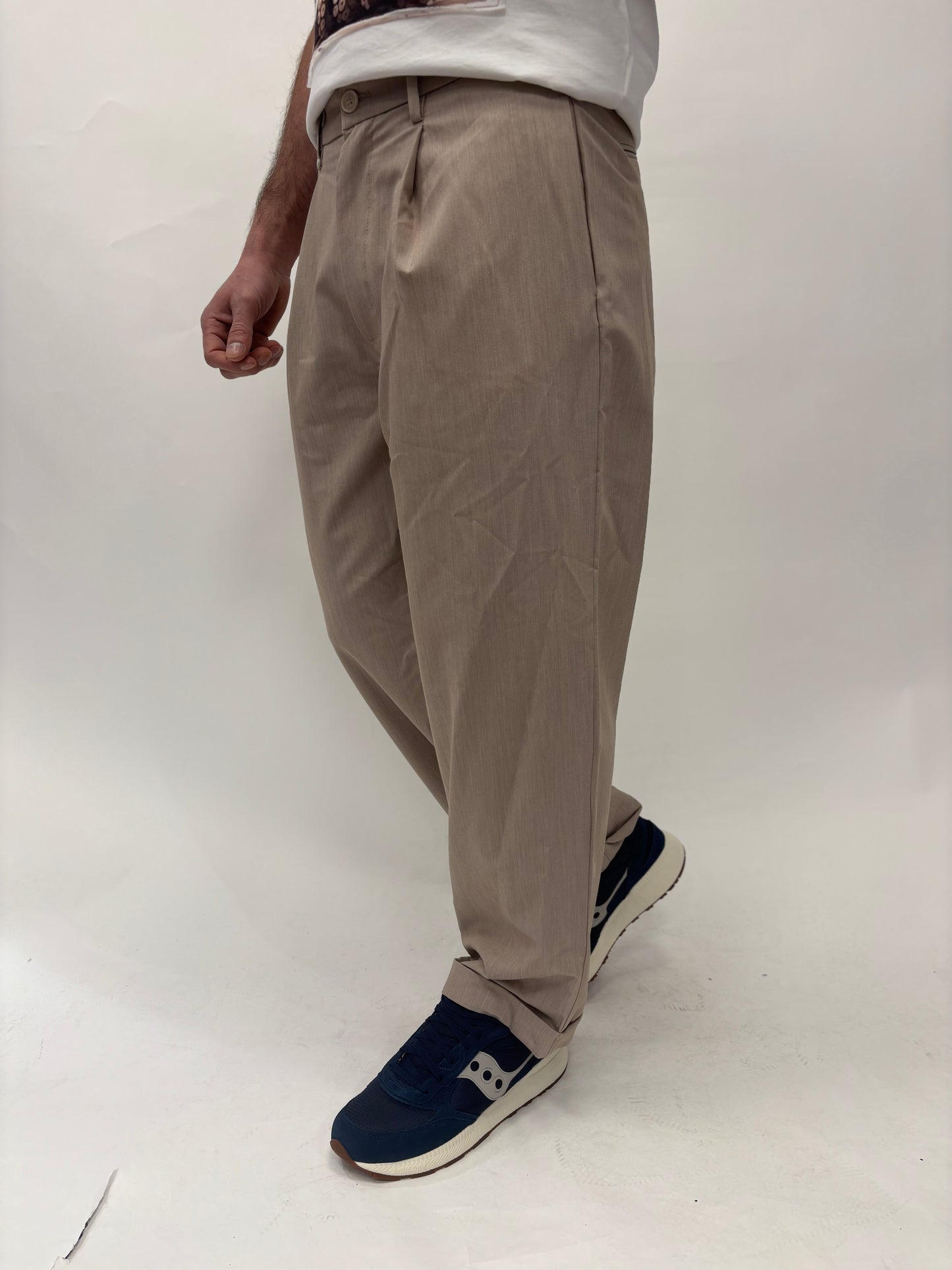 BL11 Pantalone con pences BEIGE