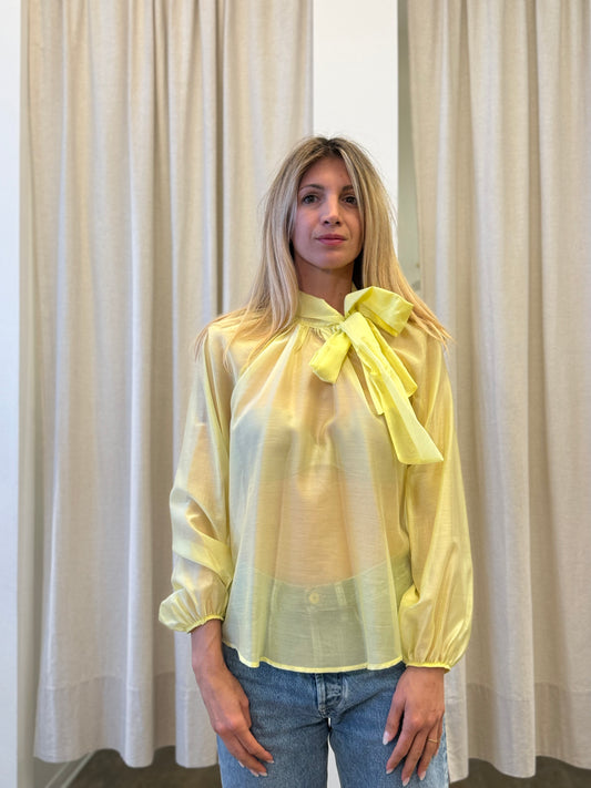 Susy Mix Camicia girocollo con fiocco effetto seta GIALLO
