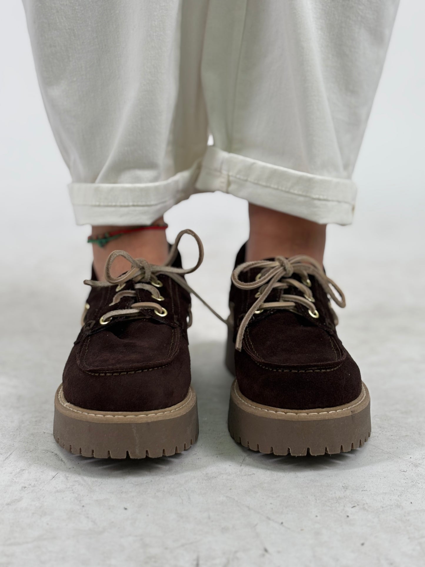 Ovyè Mocassino scamosciato fondo carrarmato MARRONE