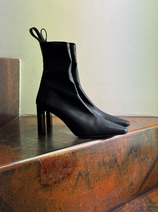 Ovyè Stivale corto elasticizzato NERO