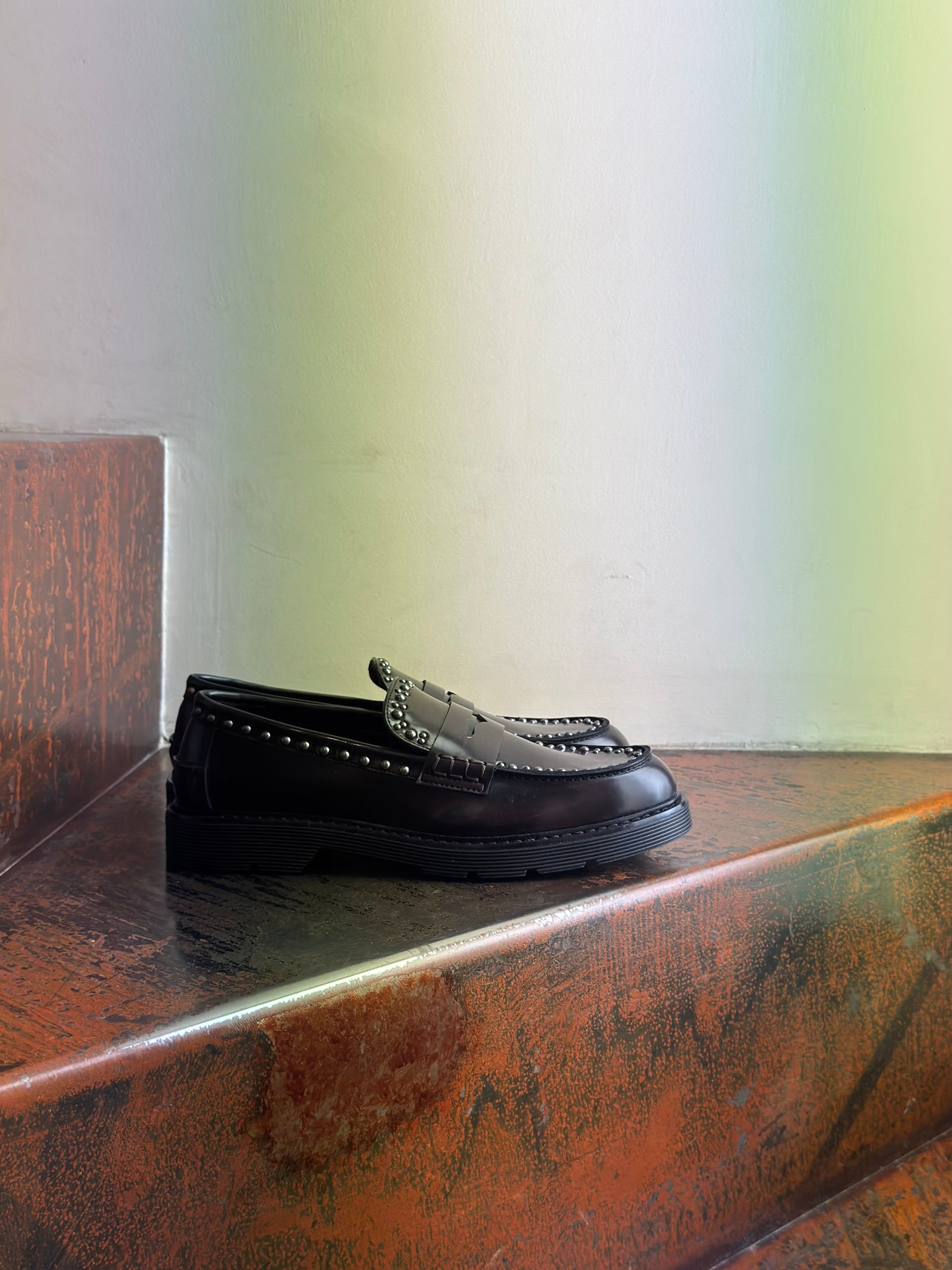 Ovyè mocassino  con borchie Moro