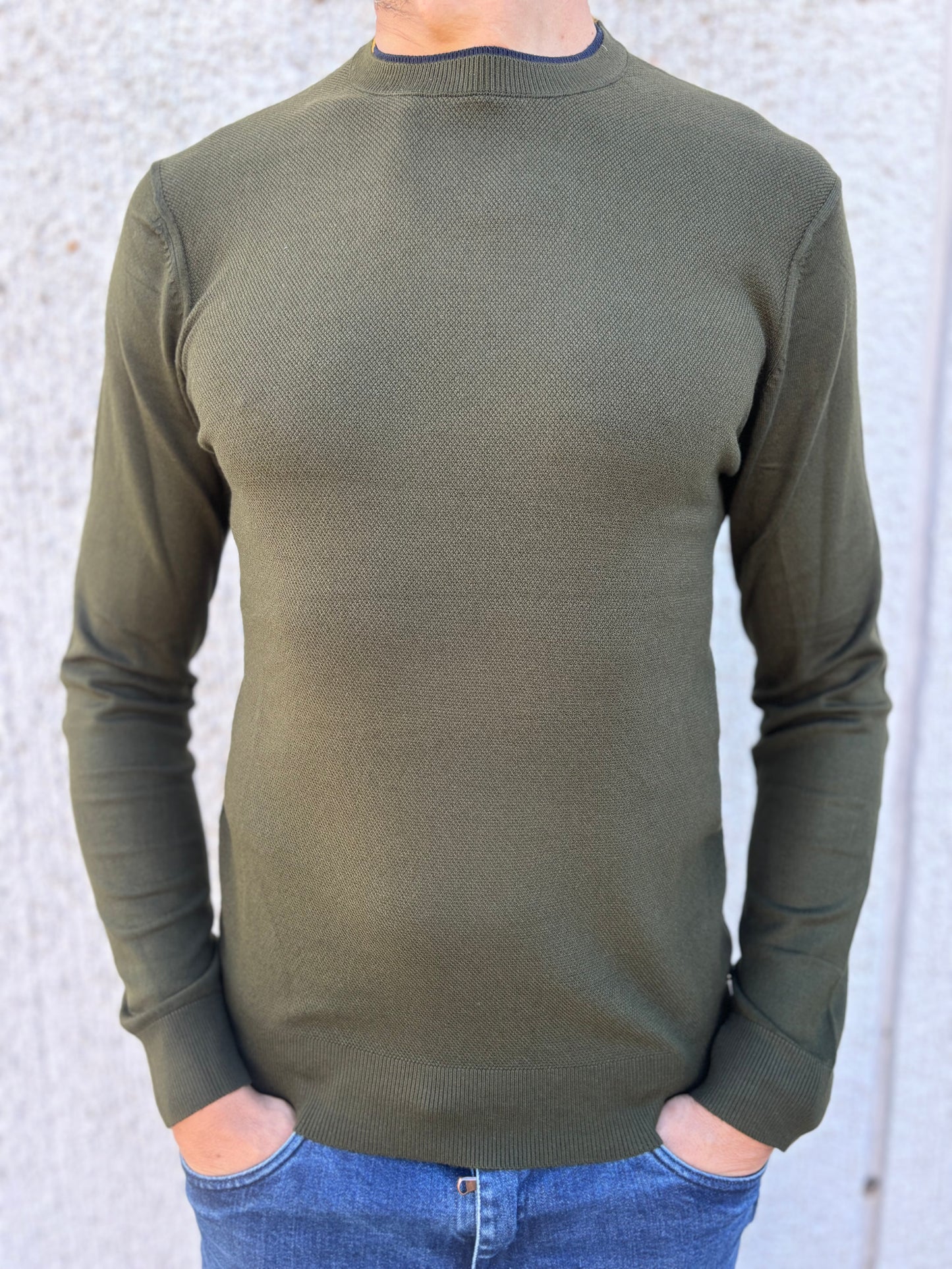 Markup Maglia girocollo lavorazione nido d'ape con toppe fantasia VERDE MILITARE