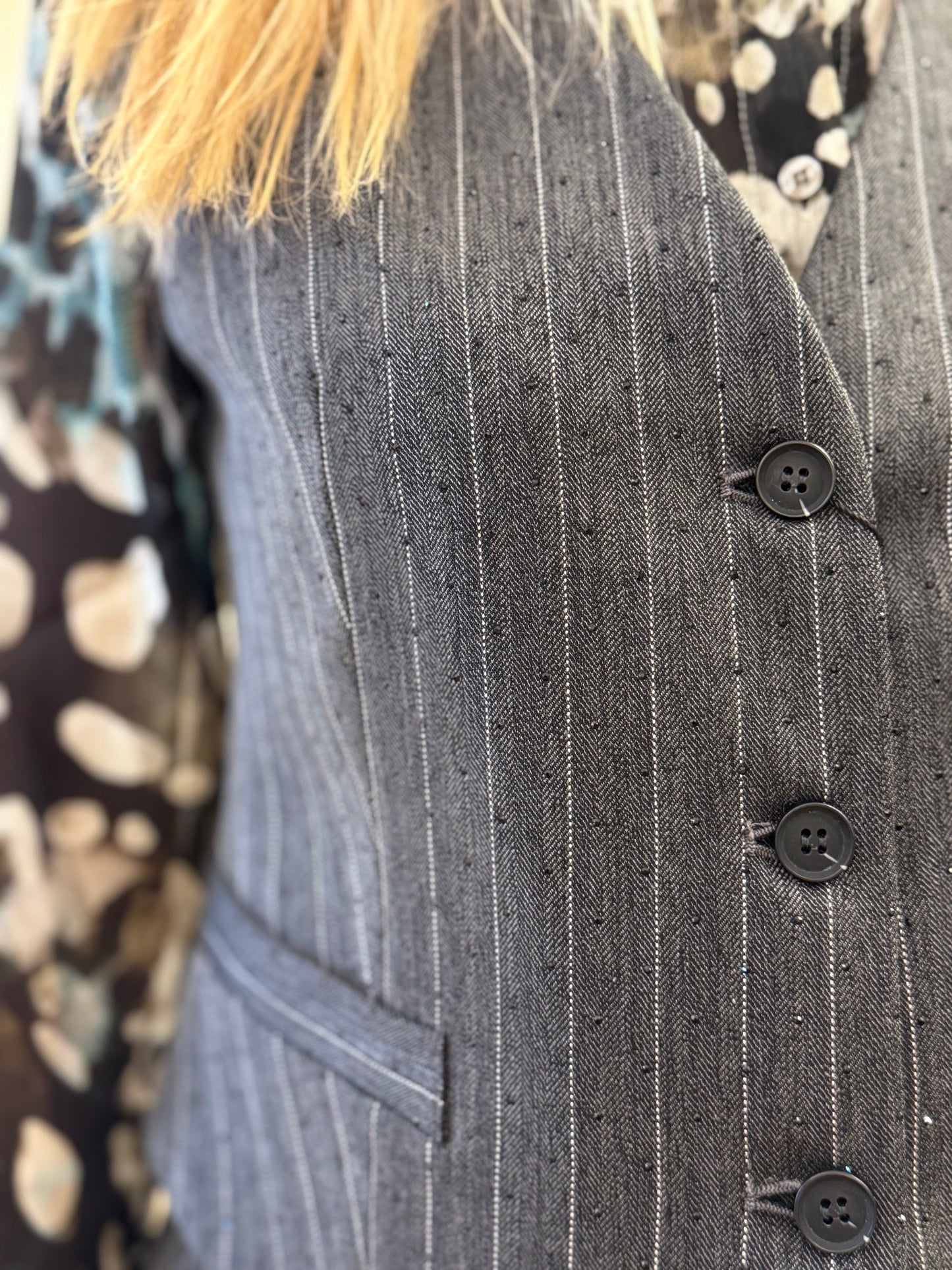 Relish Gilet corto gessato punti luce GRIGIO