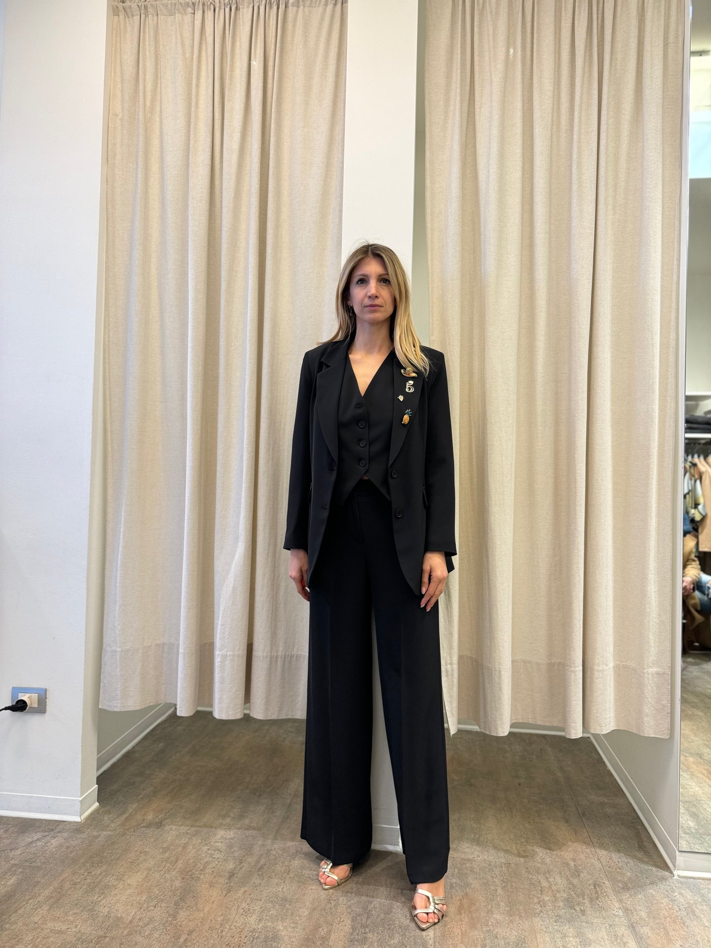 Tensione In gilet+pantalone palazzo NERO