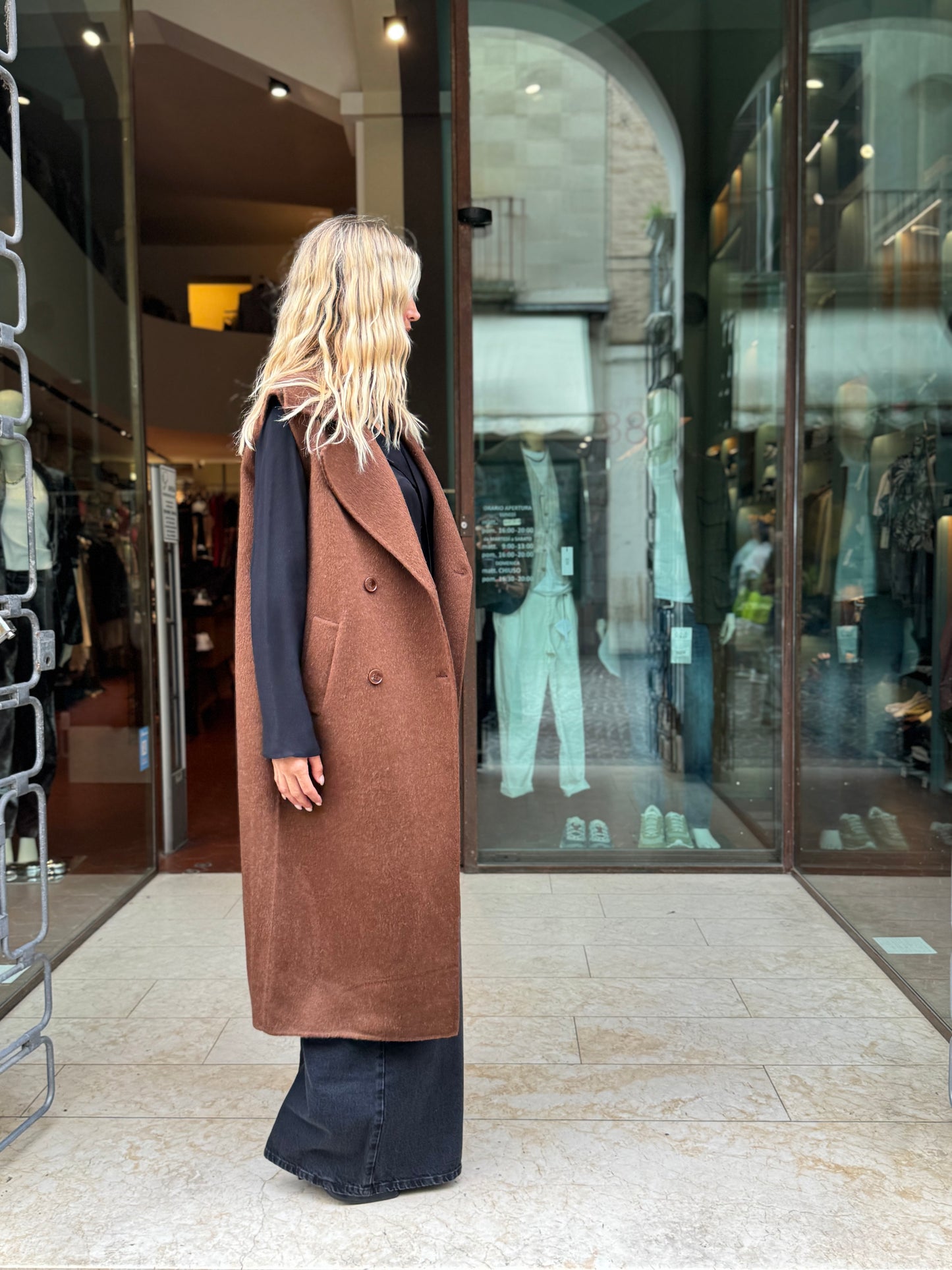 Patrizia Pepe Cappotto smanicato pelliccia sintetica MARRONE