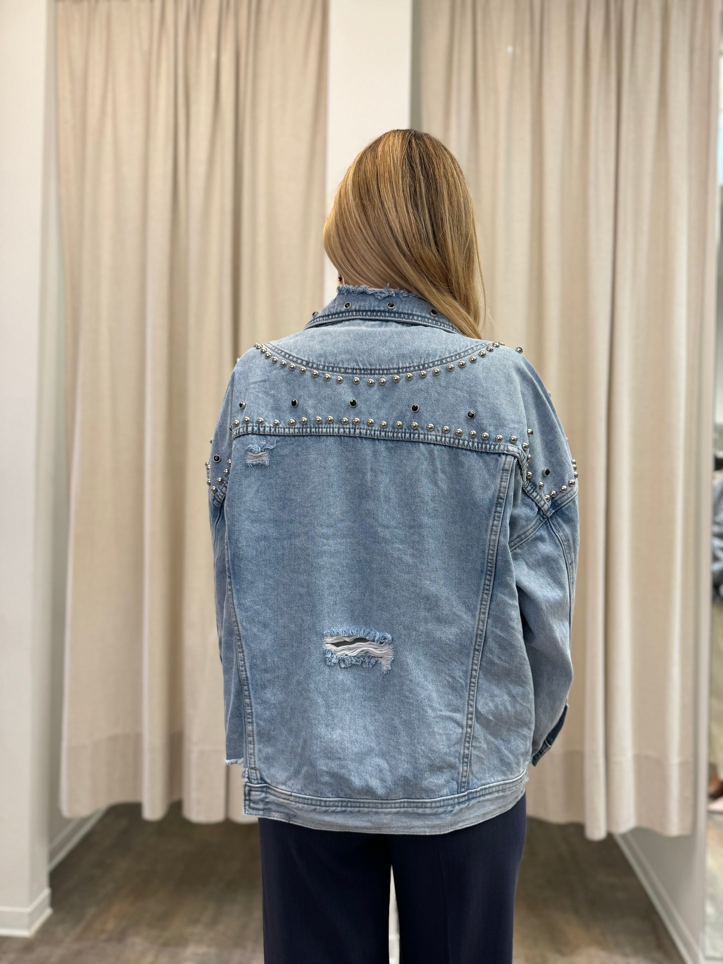 Susy Mix Giubbino di jeans con borchie e strappi DENIM