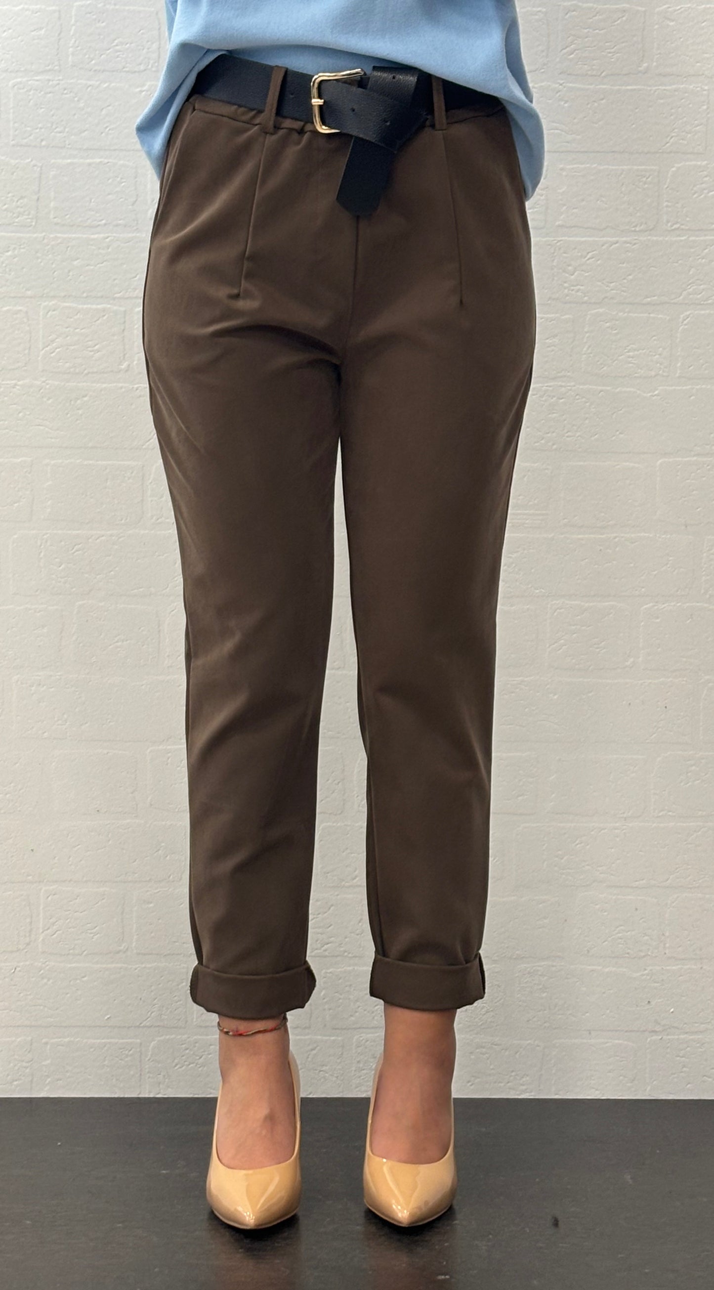 Susy Mix Pantalone con cintura cropped FANGO