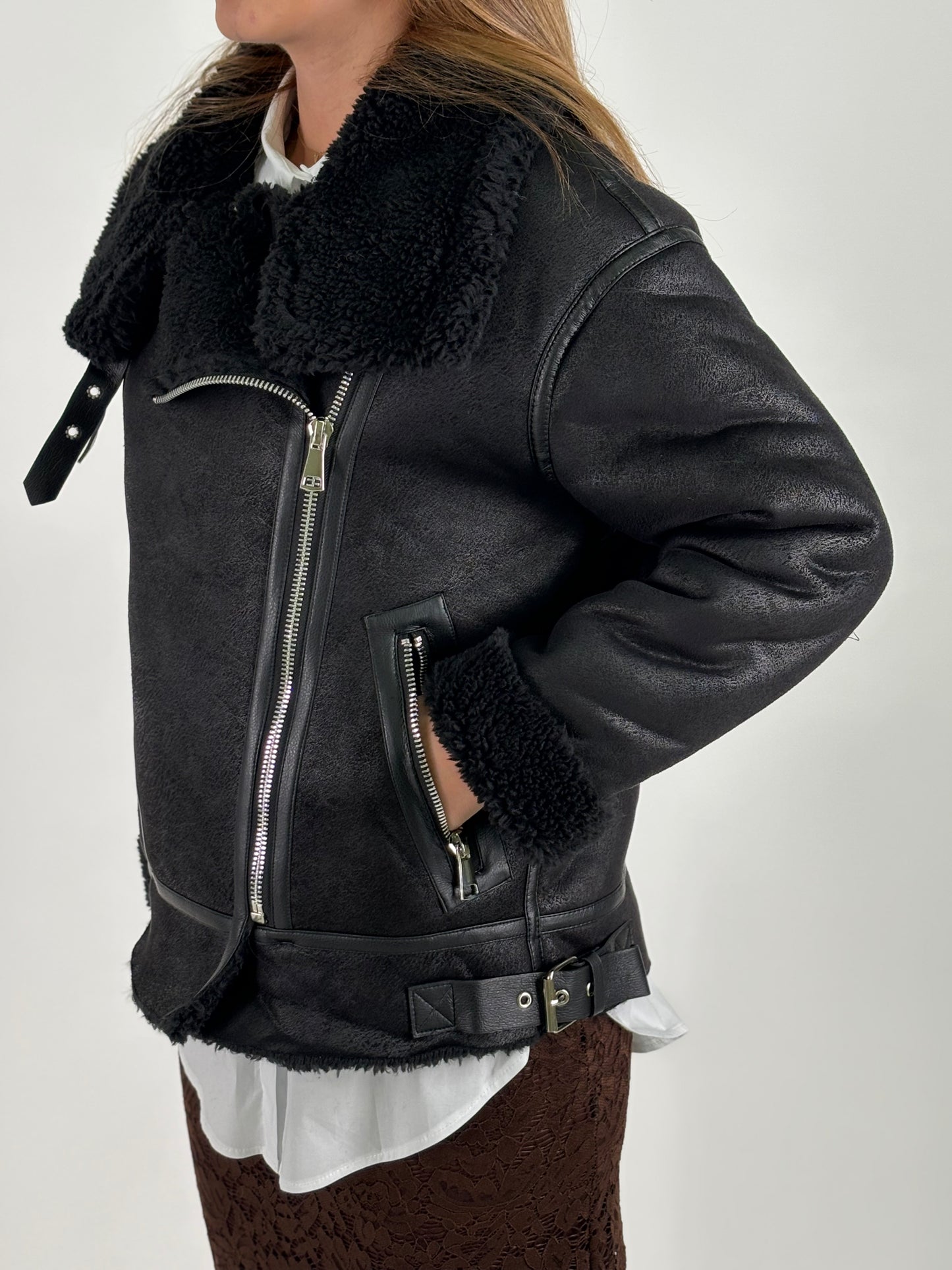 Susy Mix Montone corto NERO