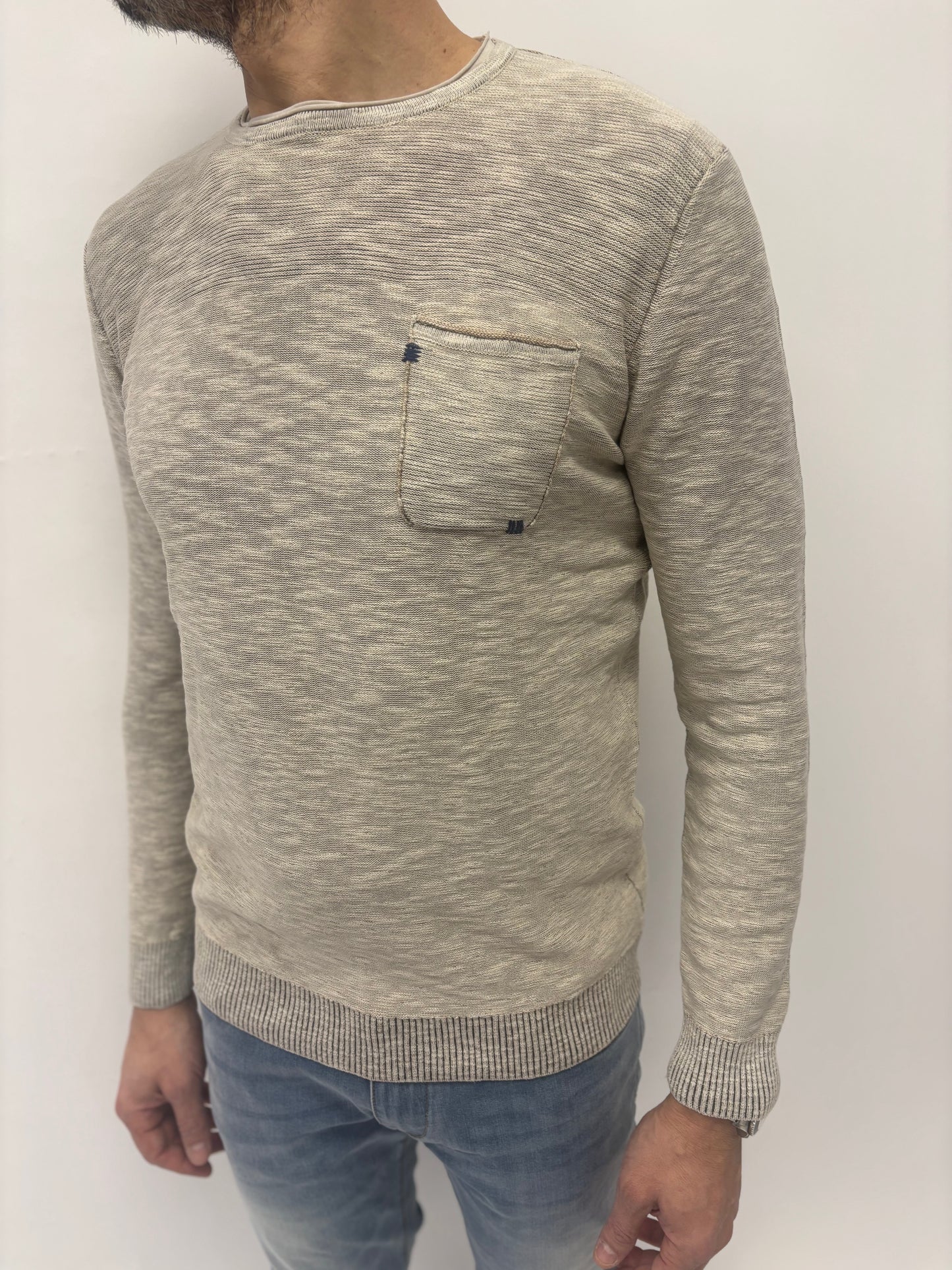 Loft88 Maglia girocollo con taschino dettaglio ricamato BEIGE