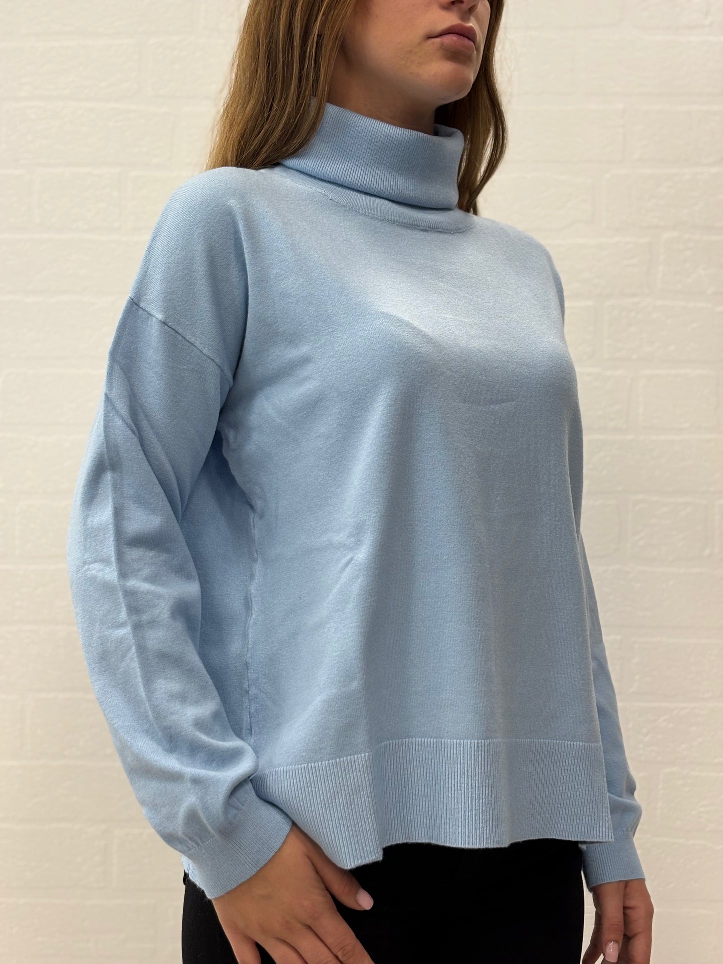 Griffai Maglia dolcevita over ml in Viscosa CELESTE