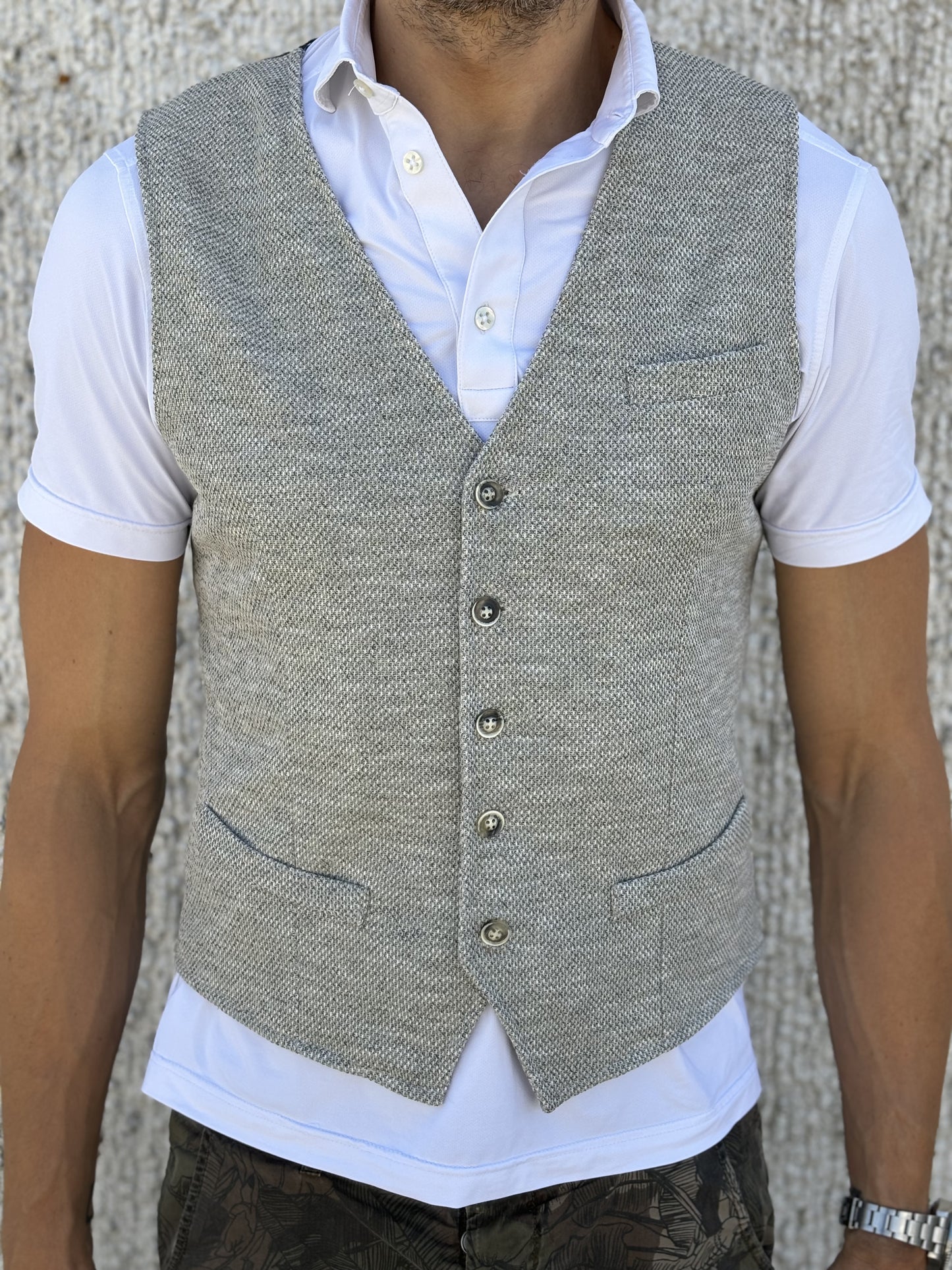 Trepuntonove gilet tessuto effetto maglia GRIGIO