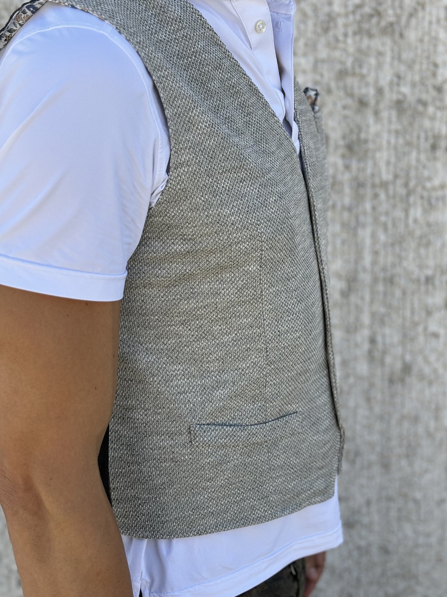 Trepuntonove gilet tessuto effetto maglia GRIGIO