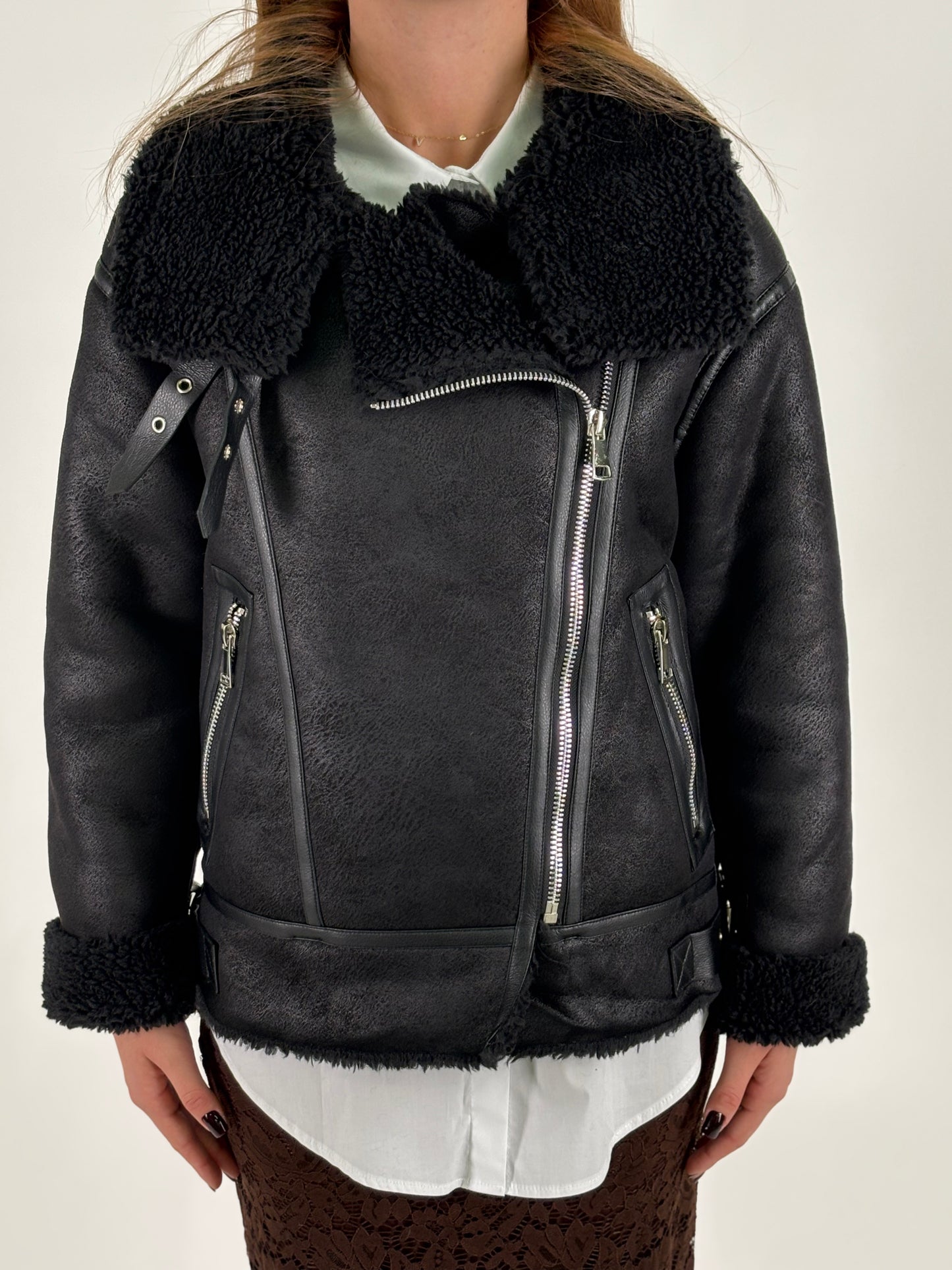 Susy Mix Montone corto NERO