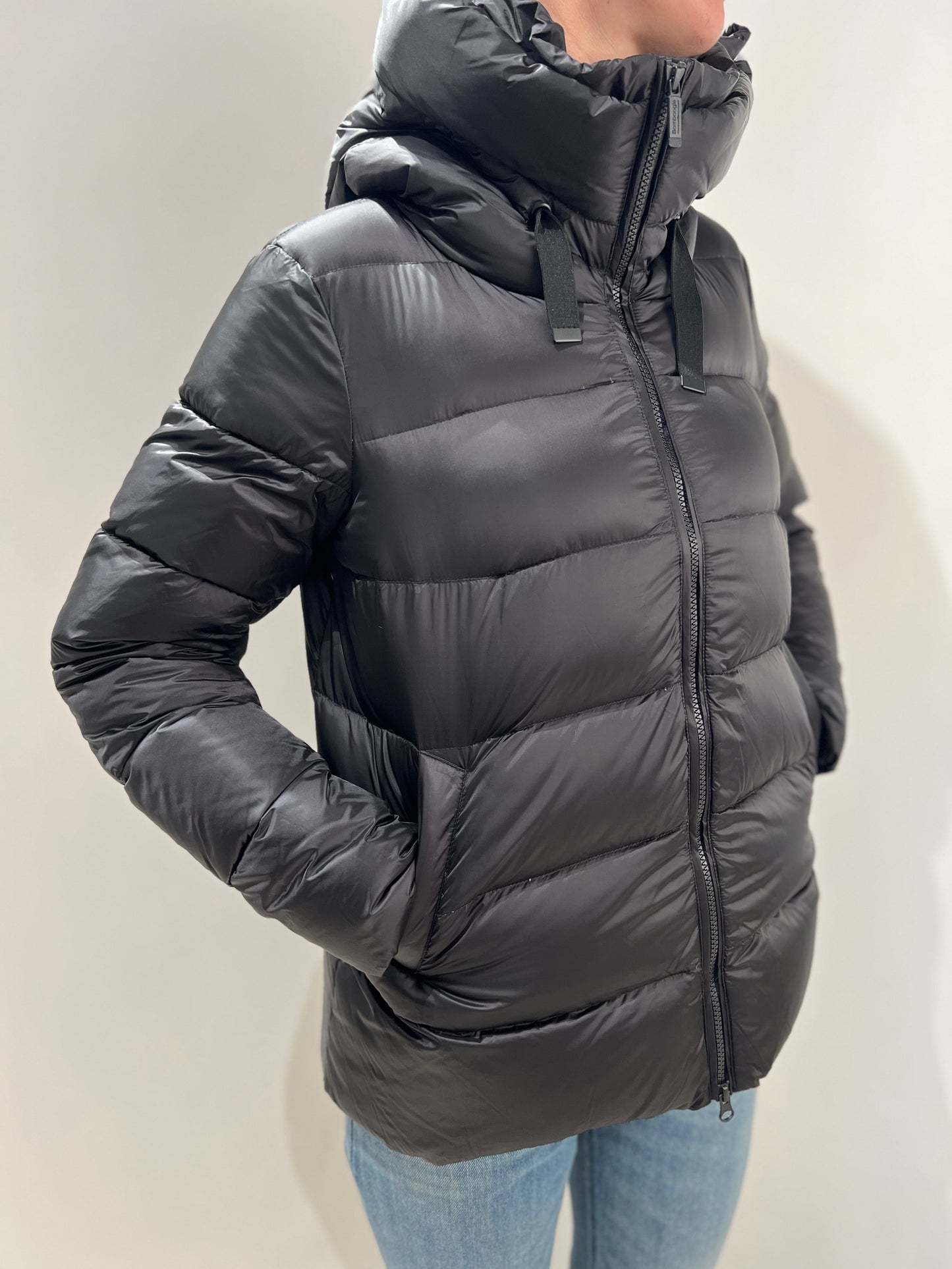 Bomboogie Piumino corto in nylon bright NERO – Florence Mode