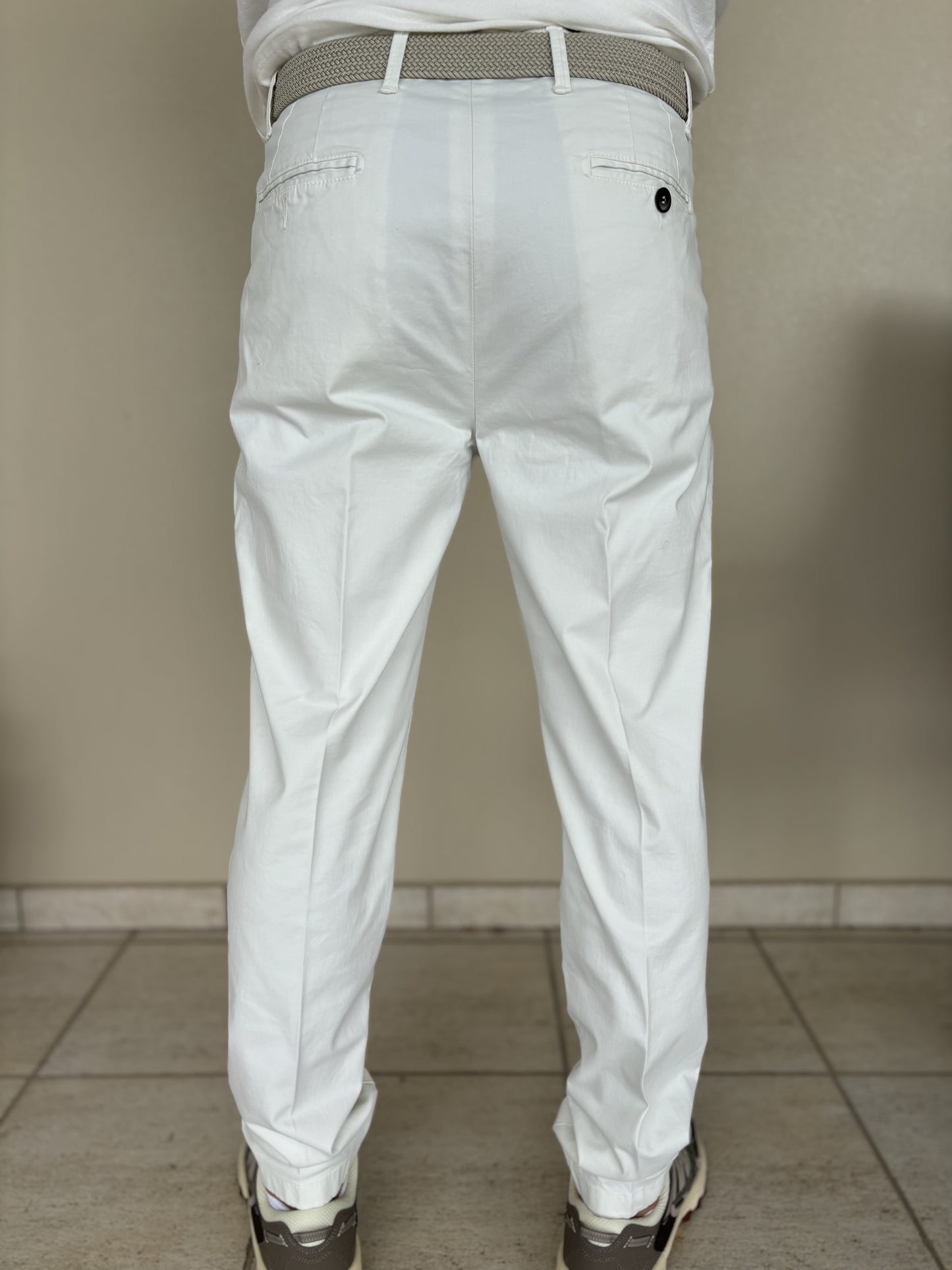 Squad Pantalone chino con pences PANNA