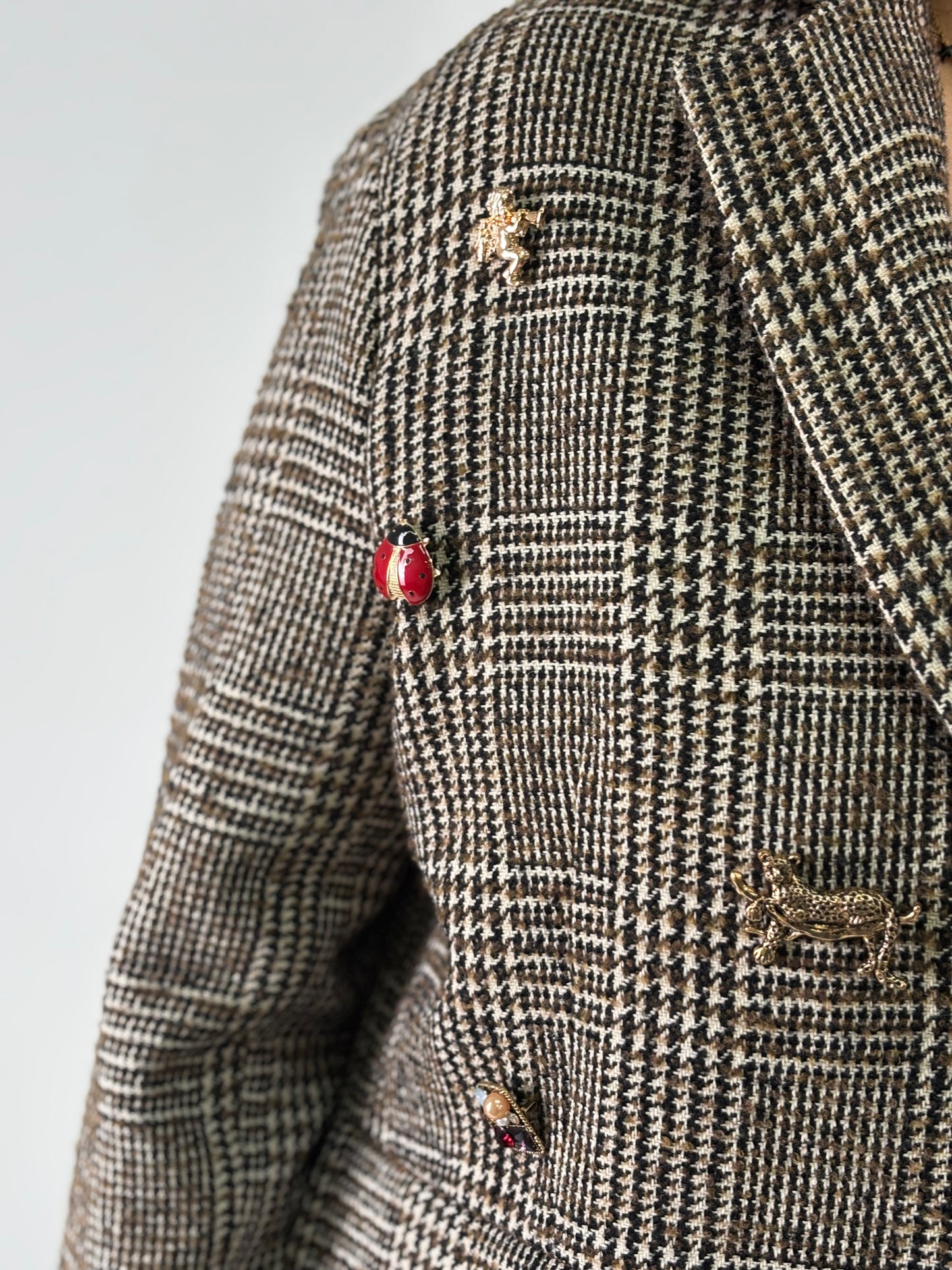 Tensione In Giacca a scacchi con spille nel rever MULTICOLOR
