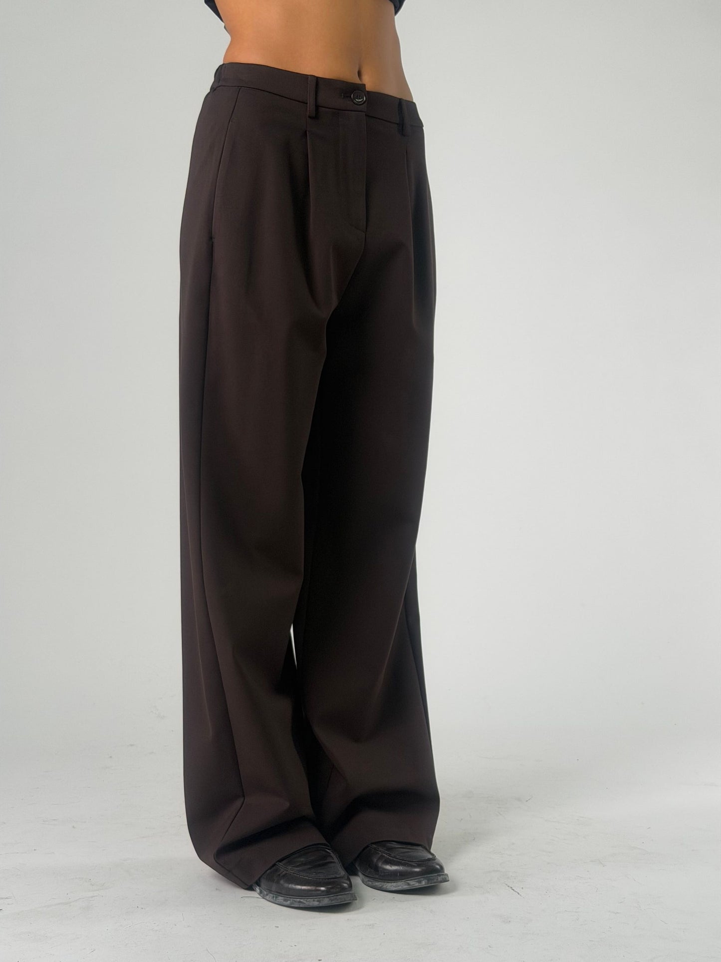 Pantalone palazzo con pence