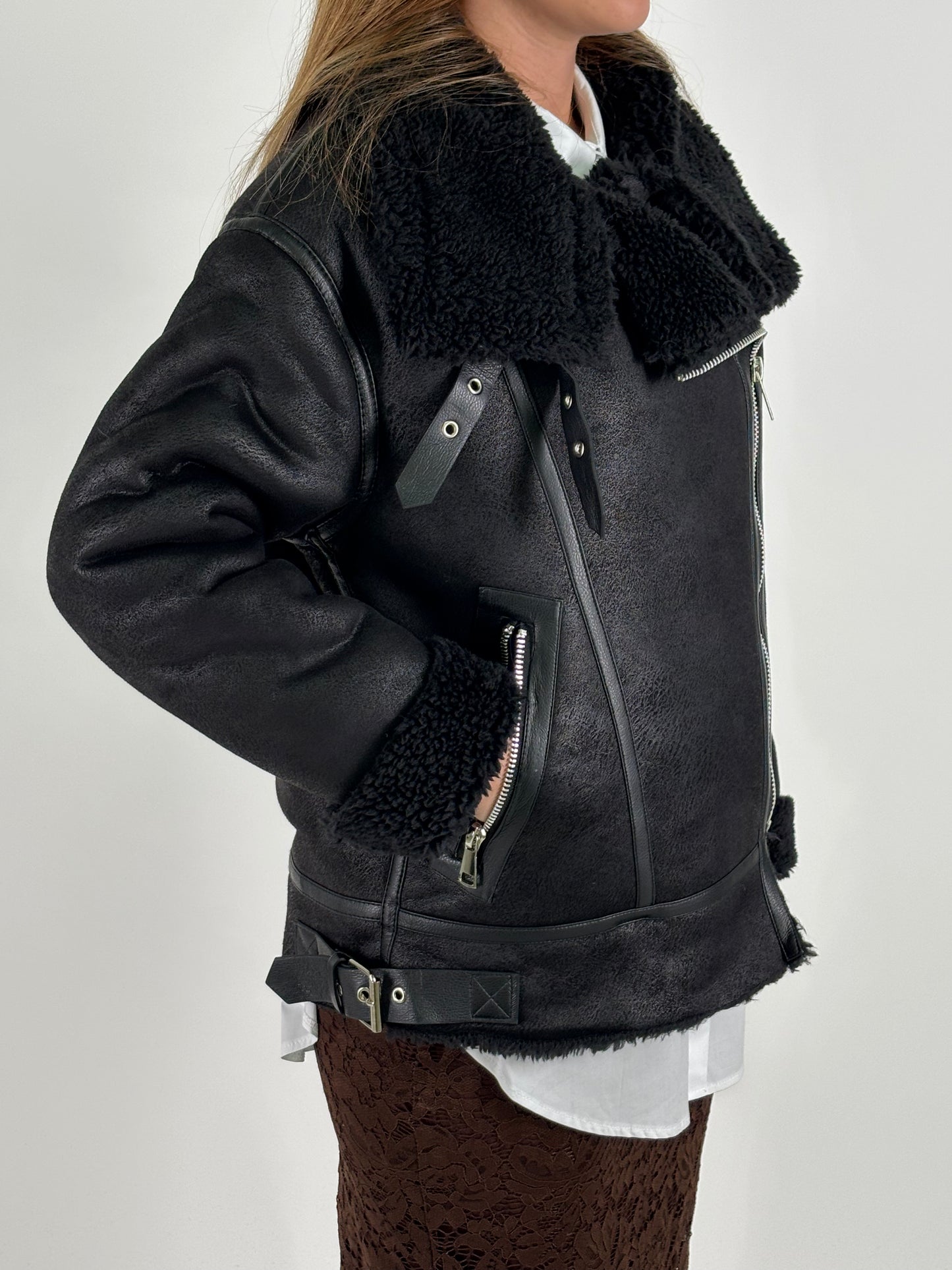 Susy Mix Montone corto NERO