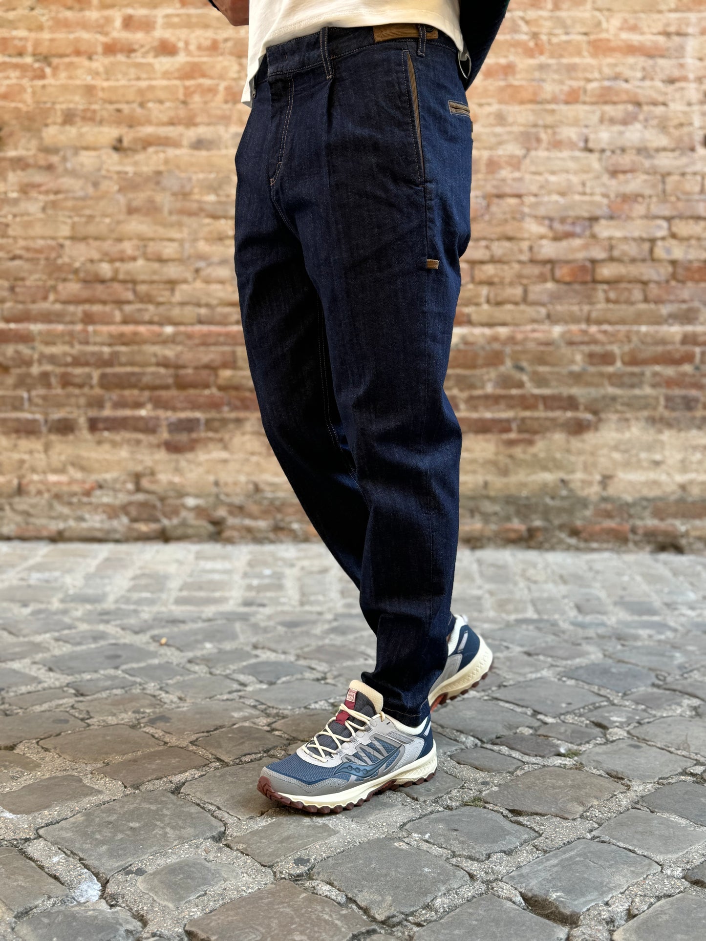 BERNA Pantalone in jeans cropped, pences e profili in velluto DENIM