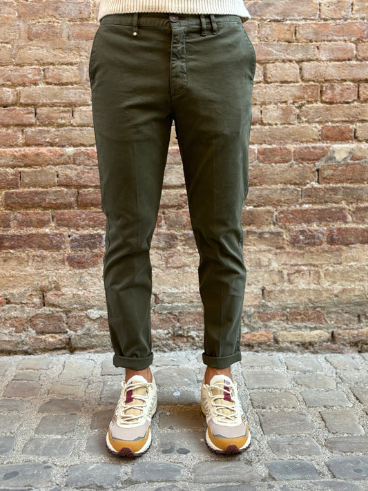 BL11 Pantalone chino VERDE MILITARE