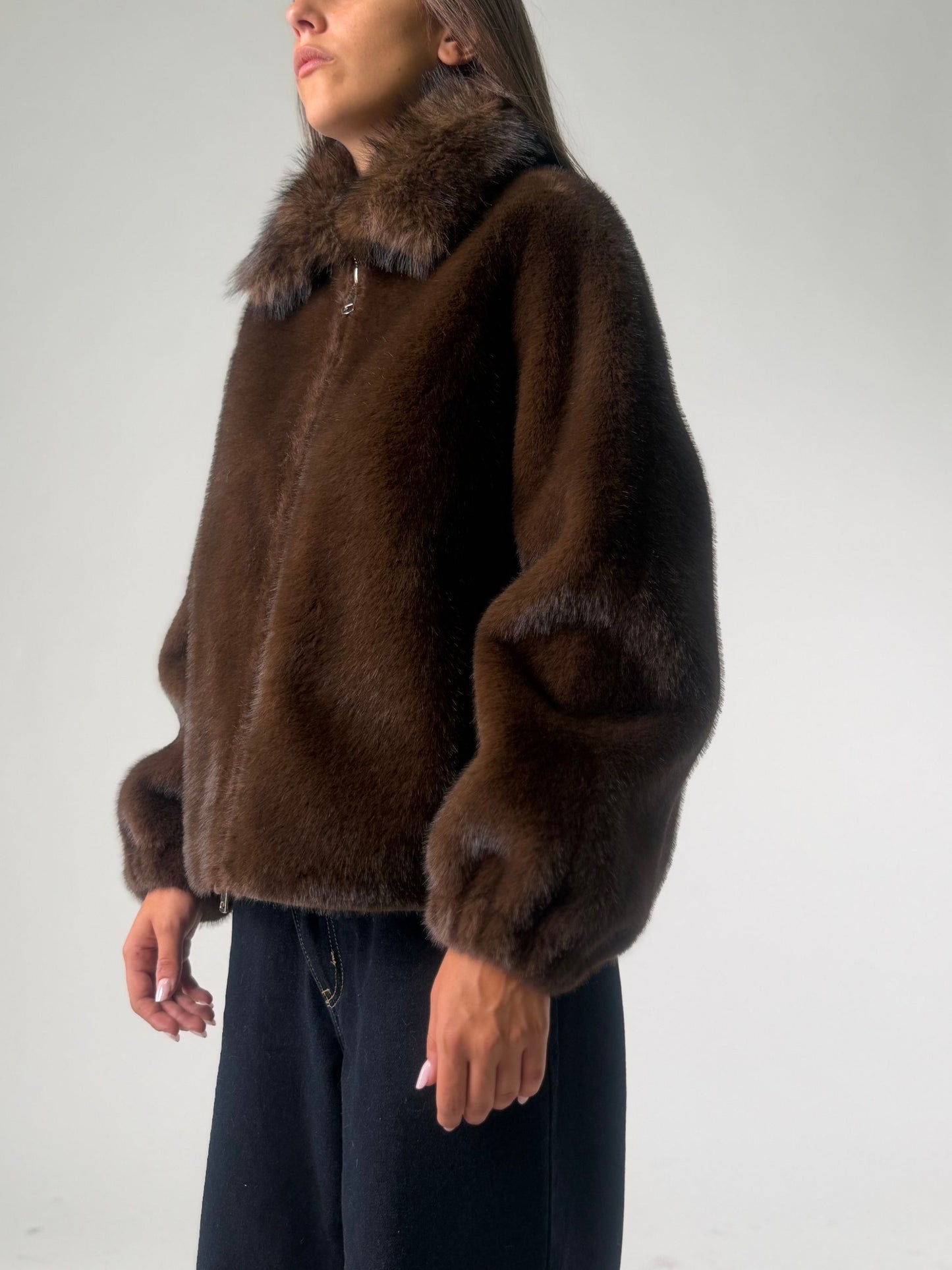 Simil pelliccia corta con zip