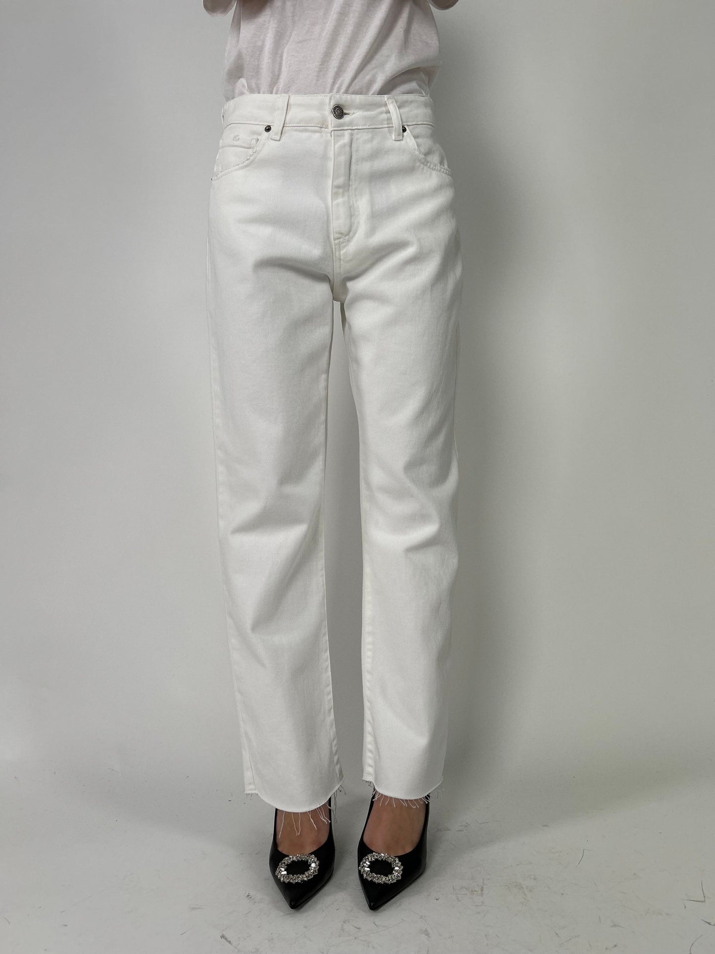 Pantalone cinque tasche a taglio vivo