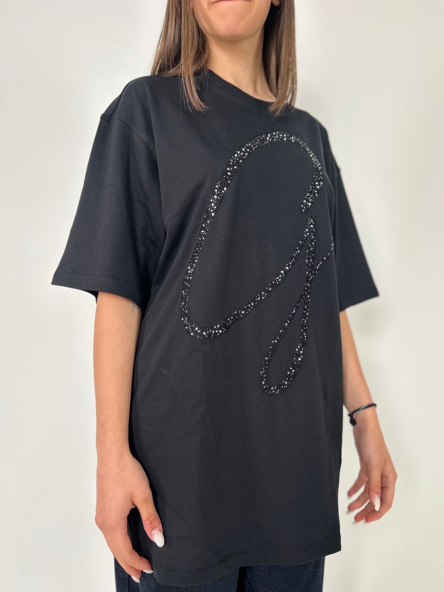 T-shirt mm con stampa in strass in tinta