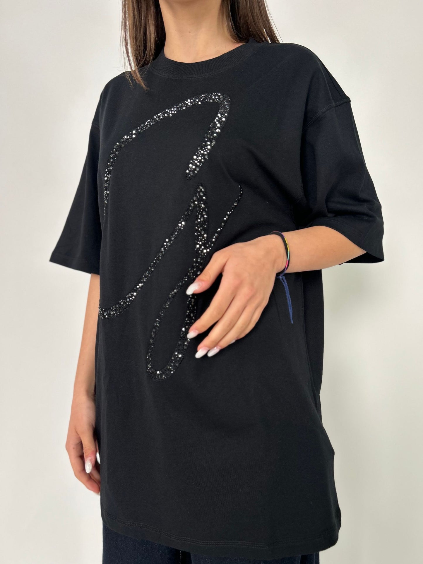 T-shirt mm con stampa in strass in tinta