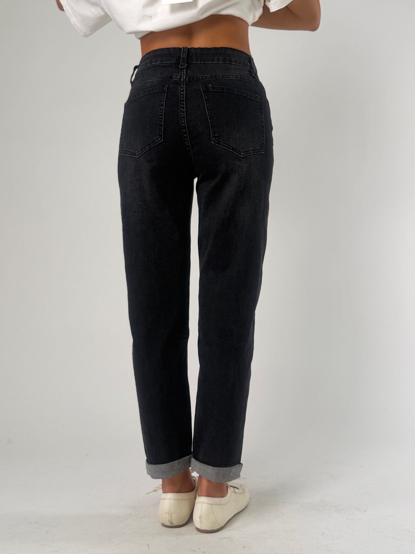 Jeans gamba comoda tessuto elasticizzato