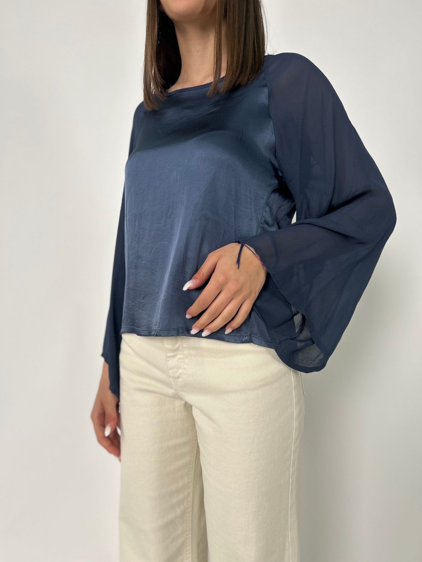 Blusa in Viscosa effetto raso con ml ampia