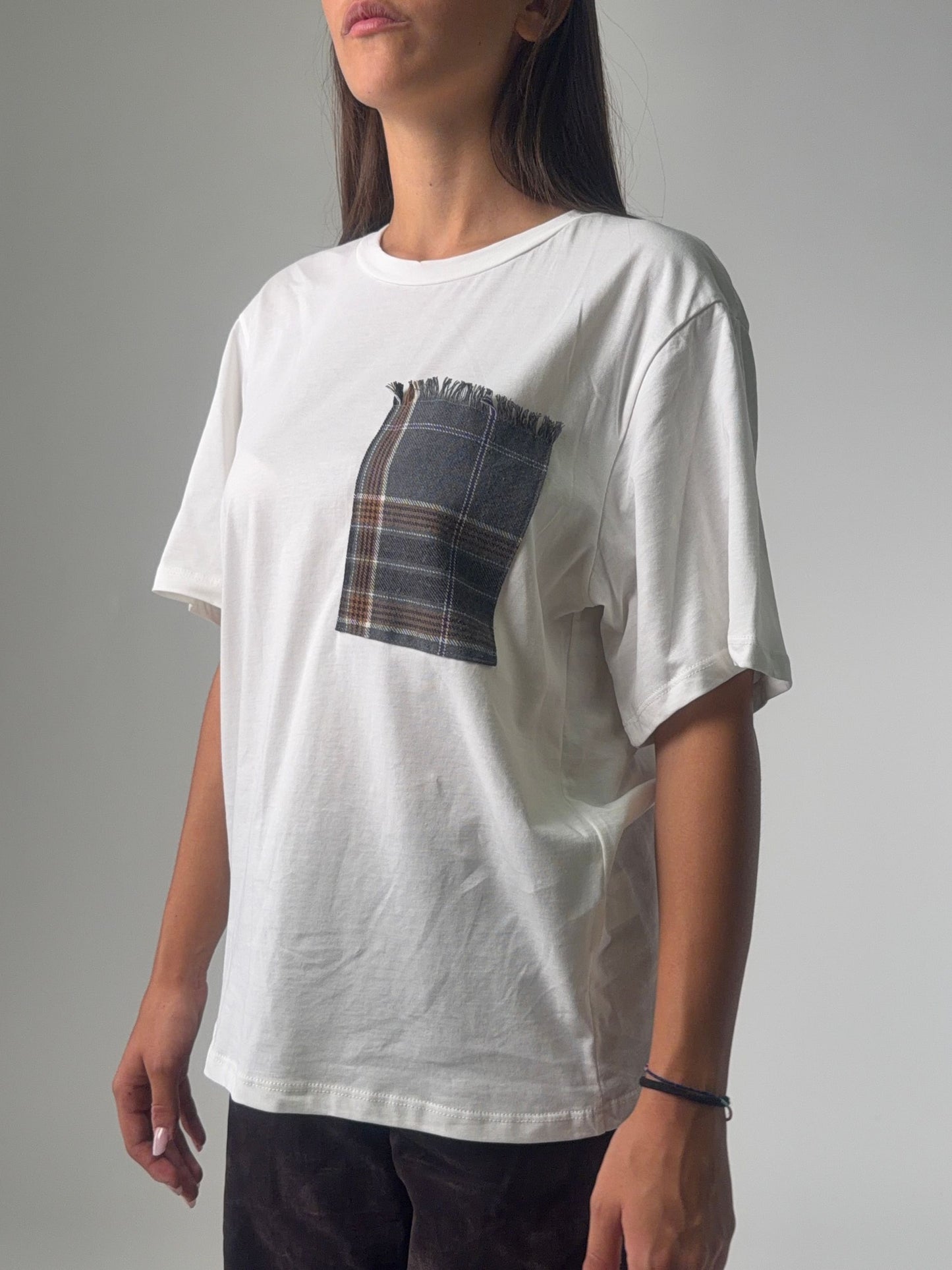 T-shirt mm taschino a scacchi