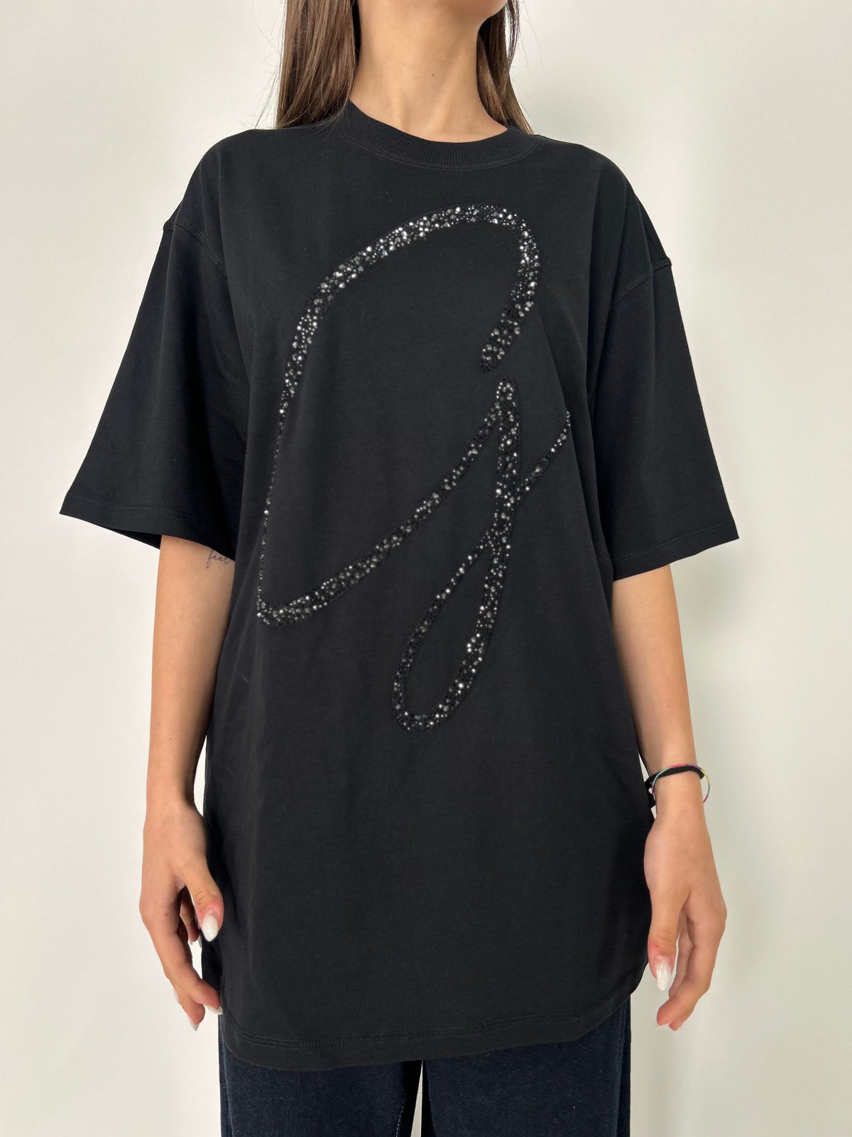 T-shirt mm con stampa in strass in tinta
