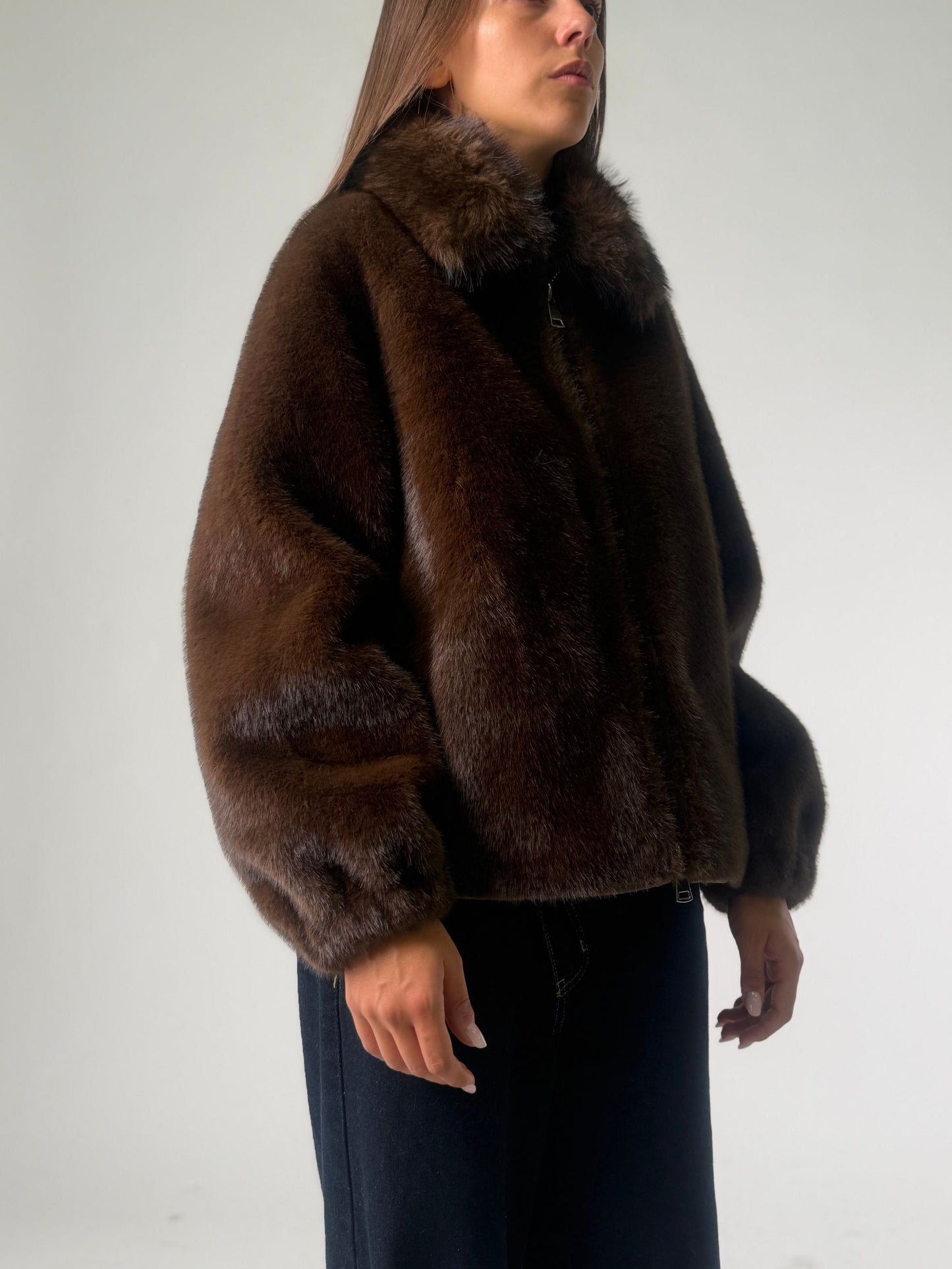 Simil pelliccia corta con zip